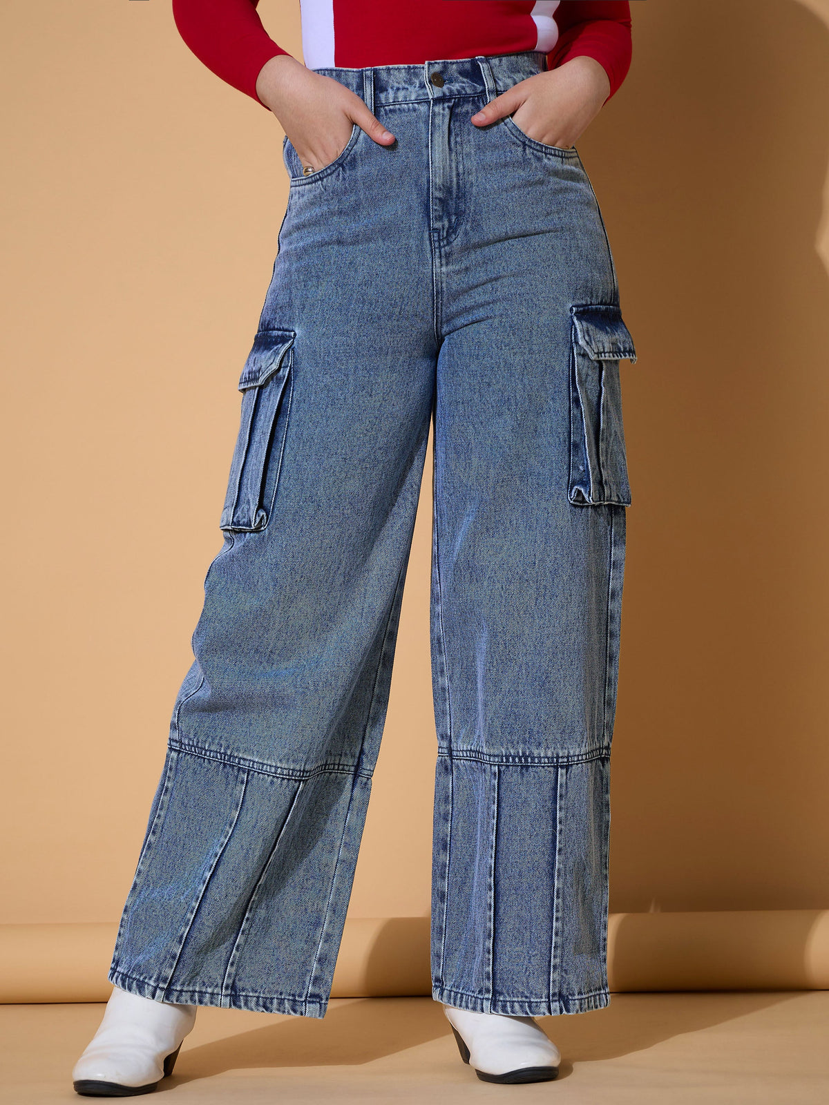 Blue Wash Hem Pin Tuck Straight Jeans -Noh.Voh