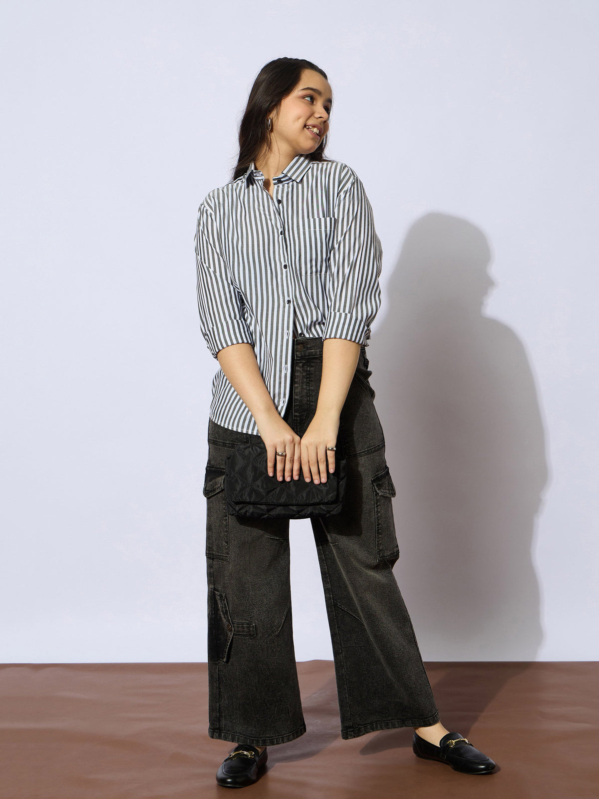 Black Wash Multi Pockets Straight Jeans -Noh.Voh