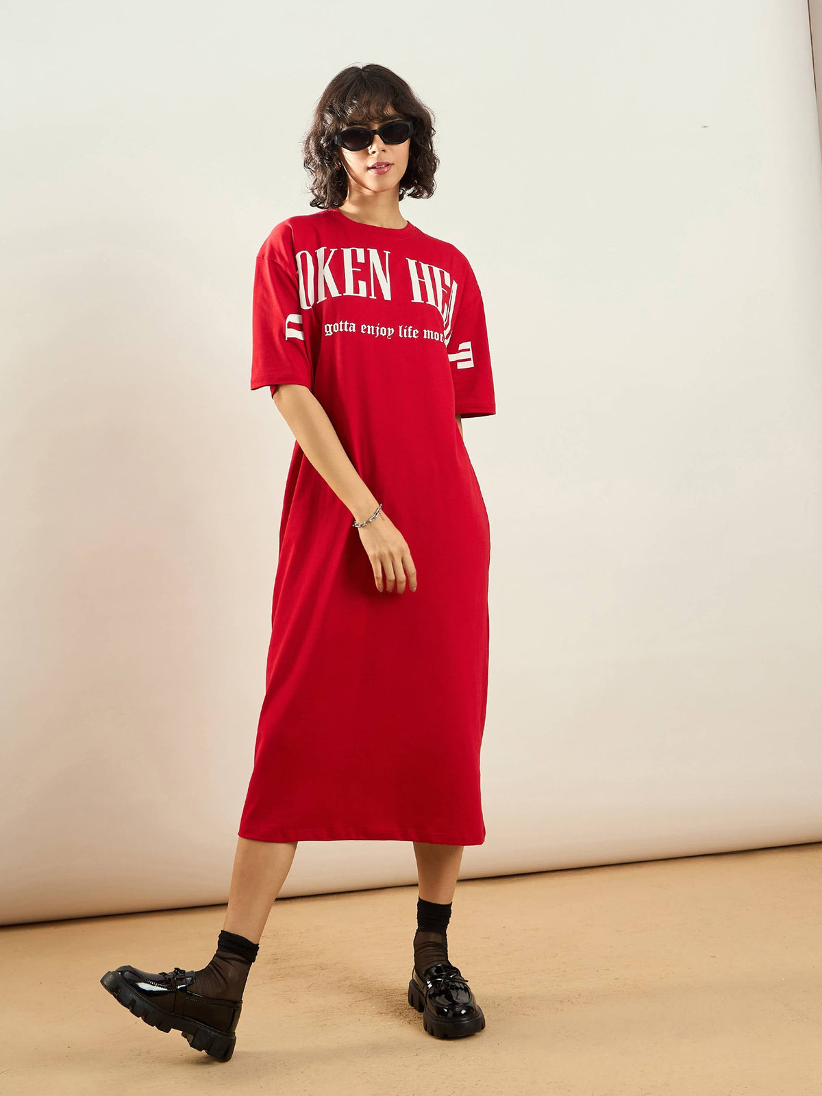 Red BROKEN HEART Printed T-Shirt Dress-SASSAFRAS