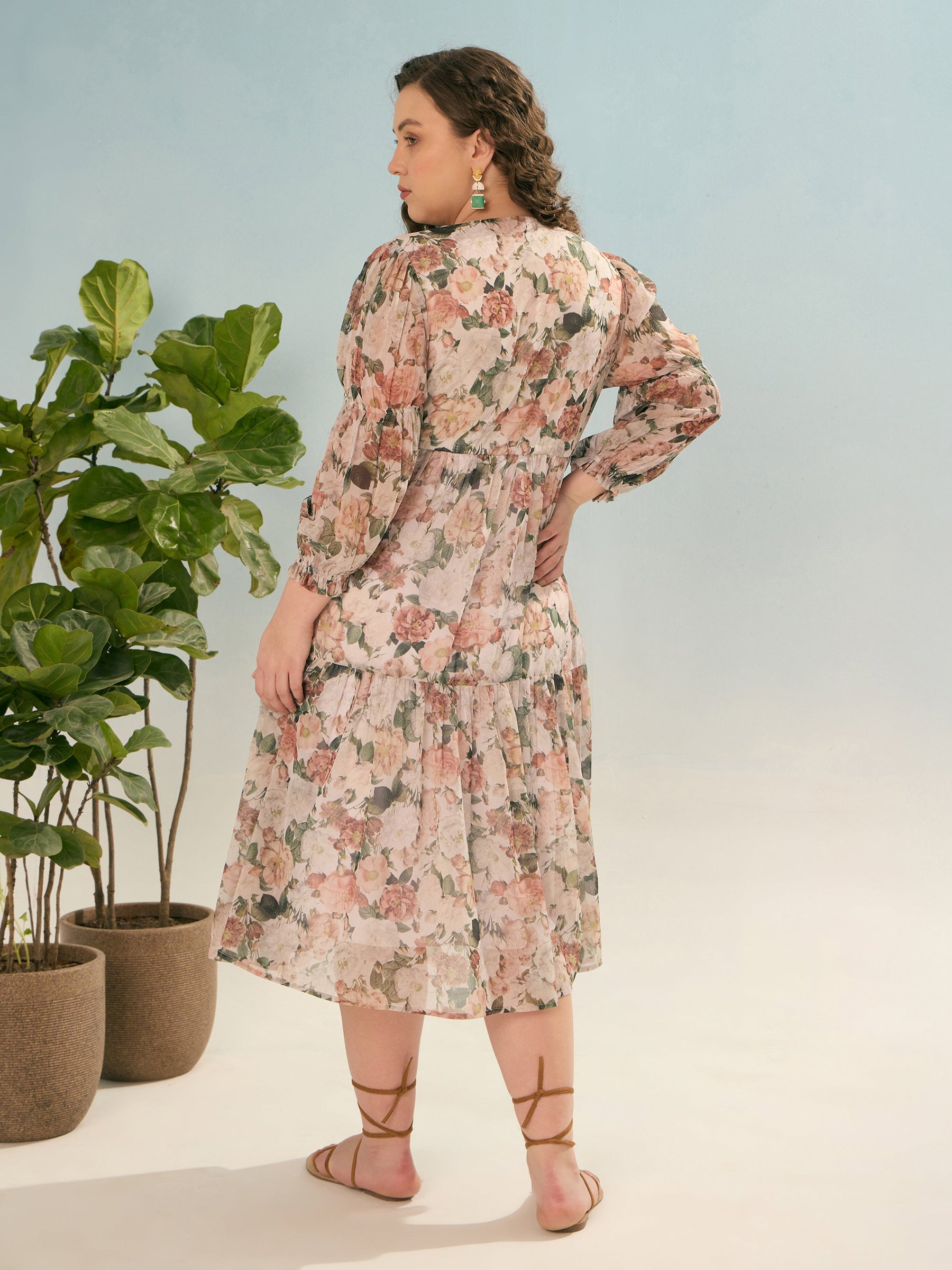 Off White Floral Tiered Midi Dress-SASSAFRAS Curve