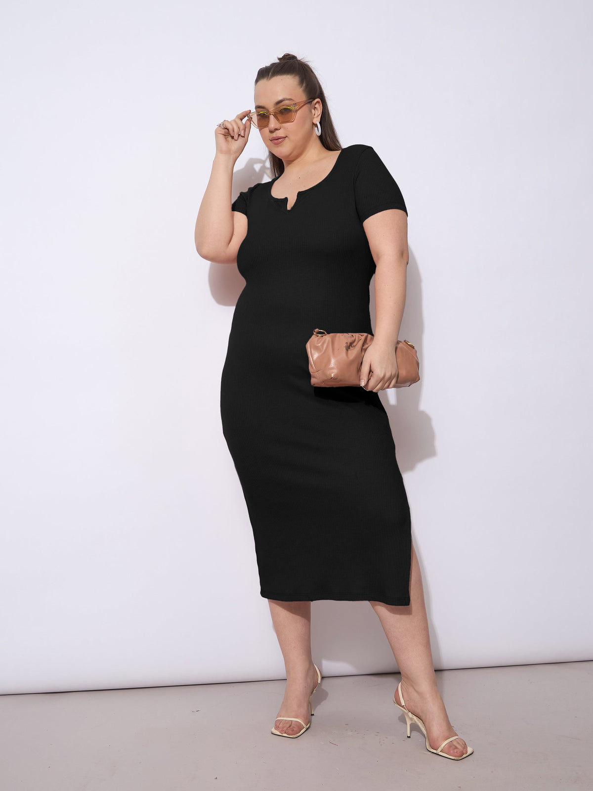 Black Rib Short Sleeves Midi Dress-SASSAFRAS Curve