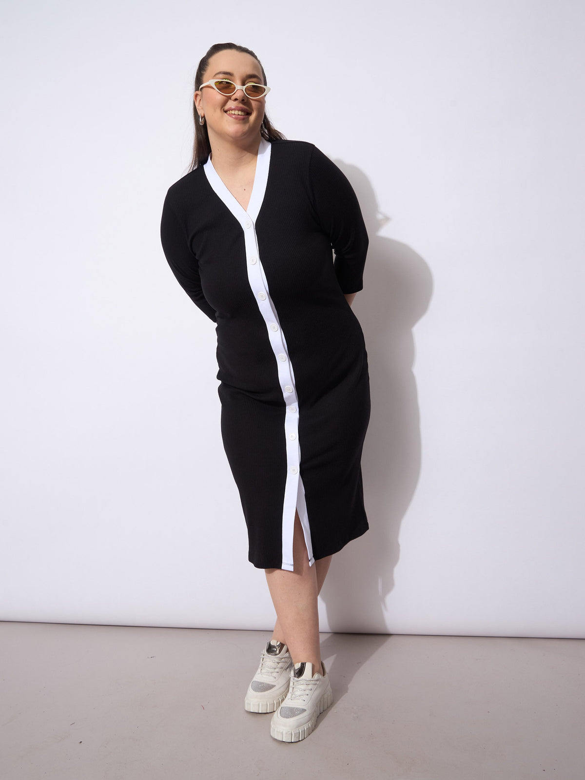 Black Rib Contrast Placket Midi Dress-SASSAFRAS Curve