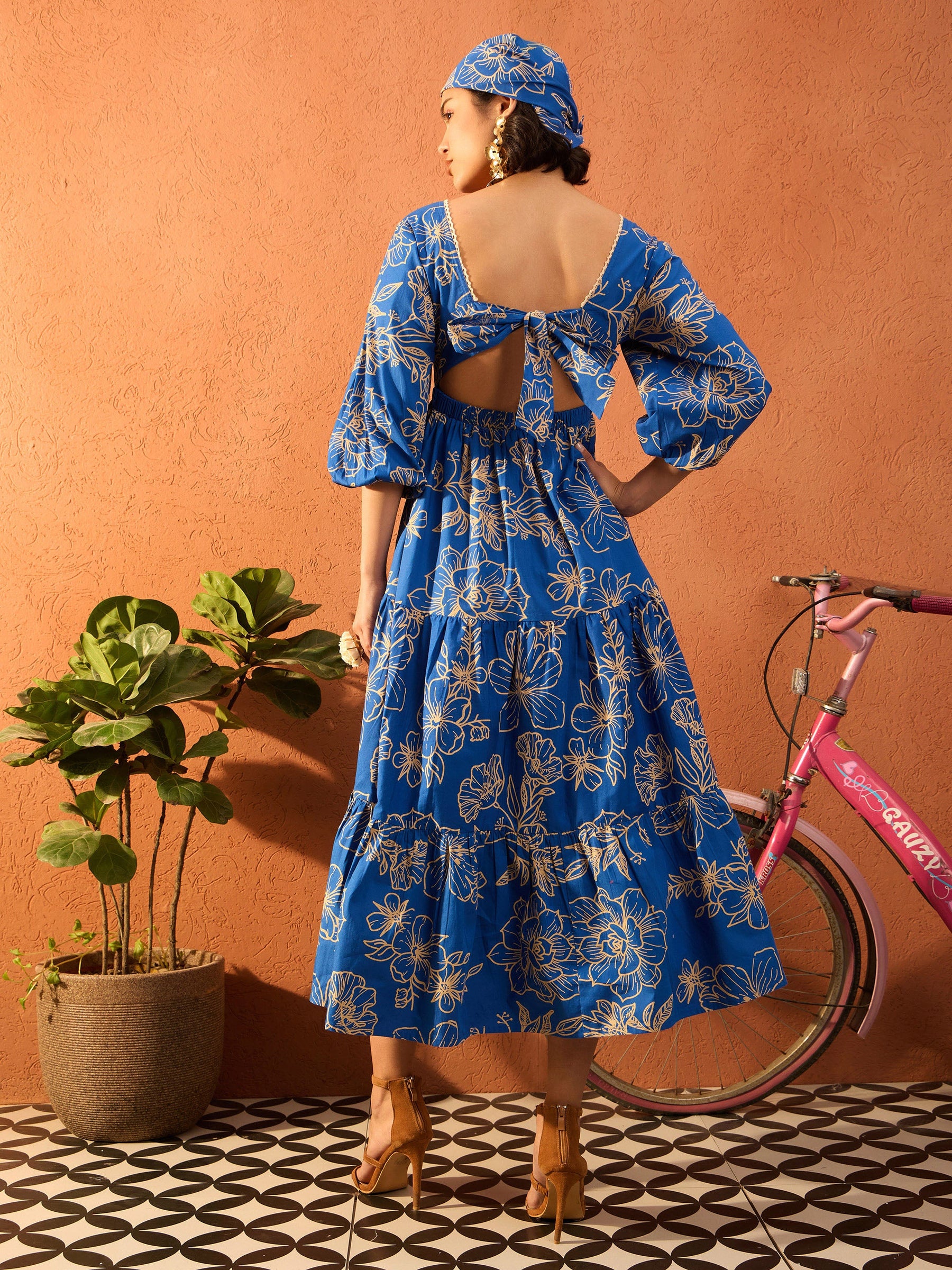 Blue & Off White Floral Back Tie Knot Midi Dress-Pink Paprika By SASSAFRAS