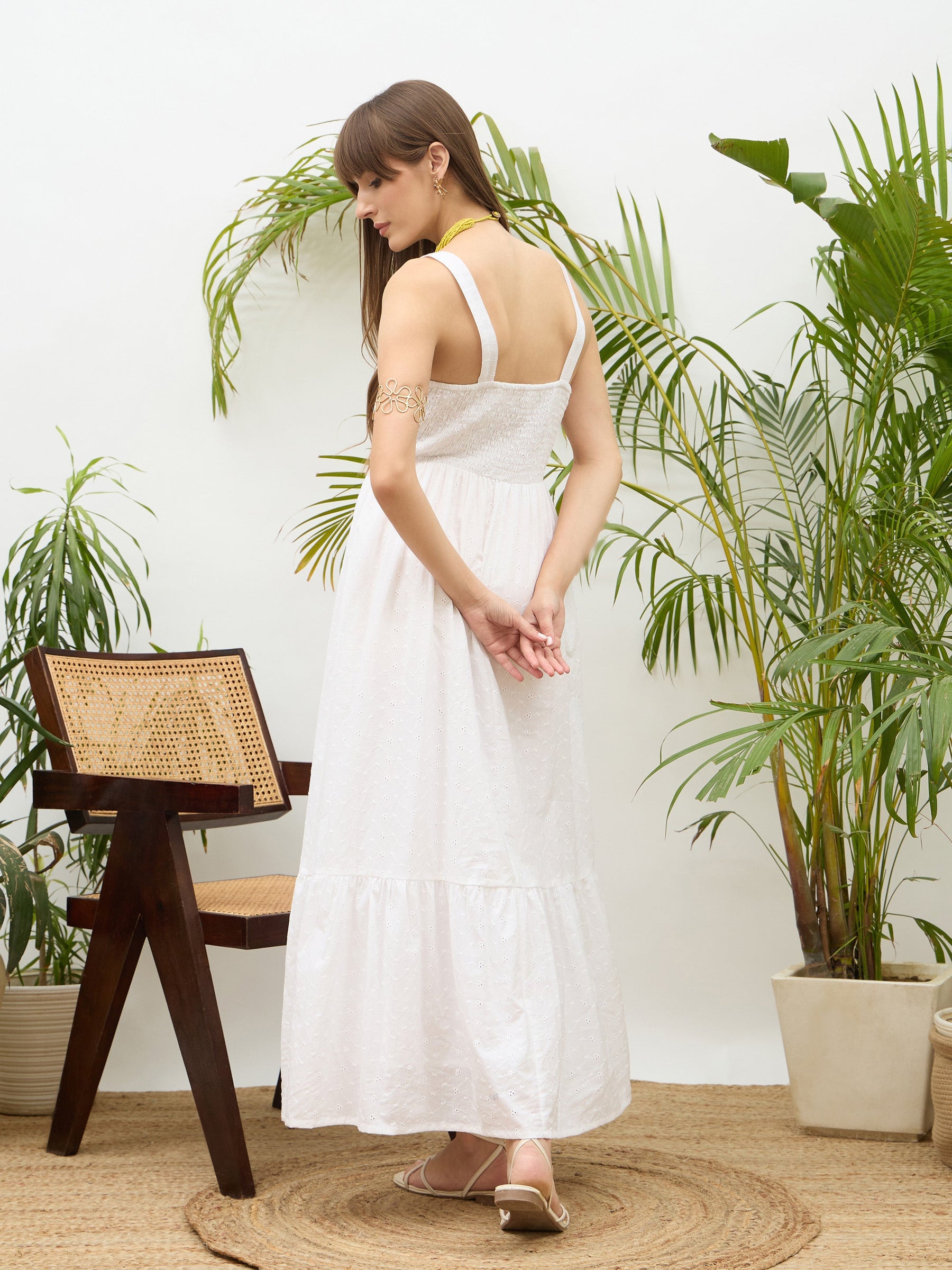 White Sweatheart Neck Strappy Maxi Dress-SASSAFRAS