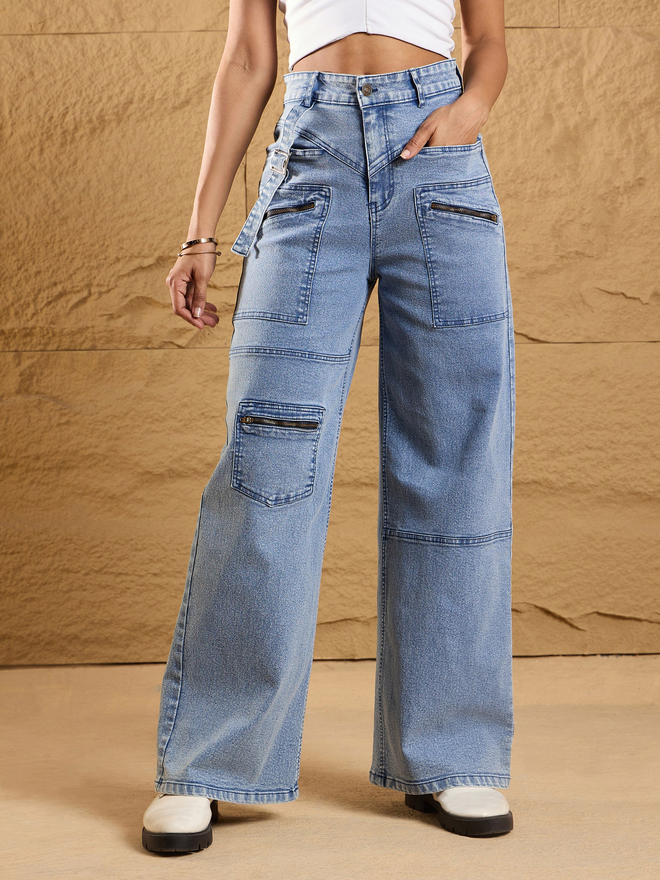 Buy Women Ice Blue Front Zipper Pocket Straight Fit Jeans Online