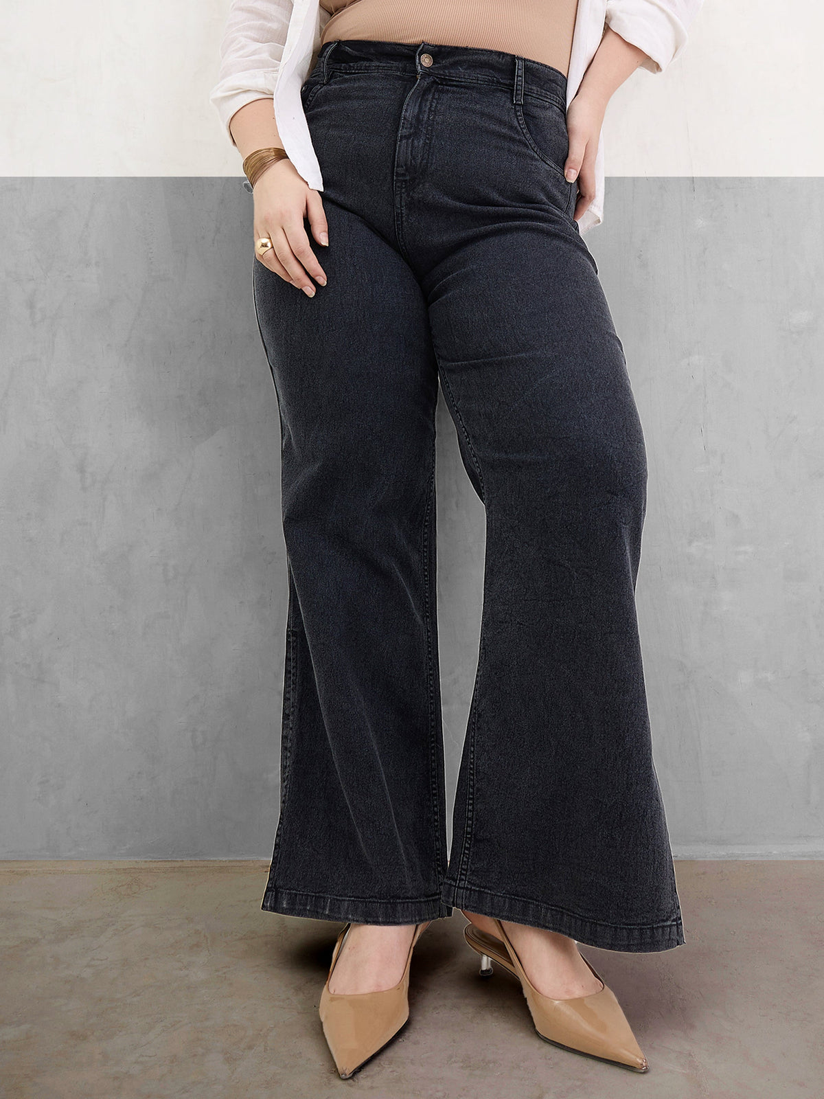 Black Blast Hem Slit Straight Jeans-SASSAFRAS Curve
