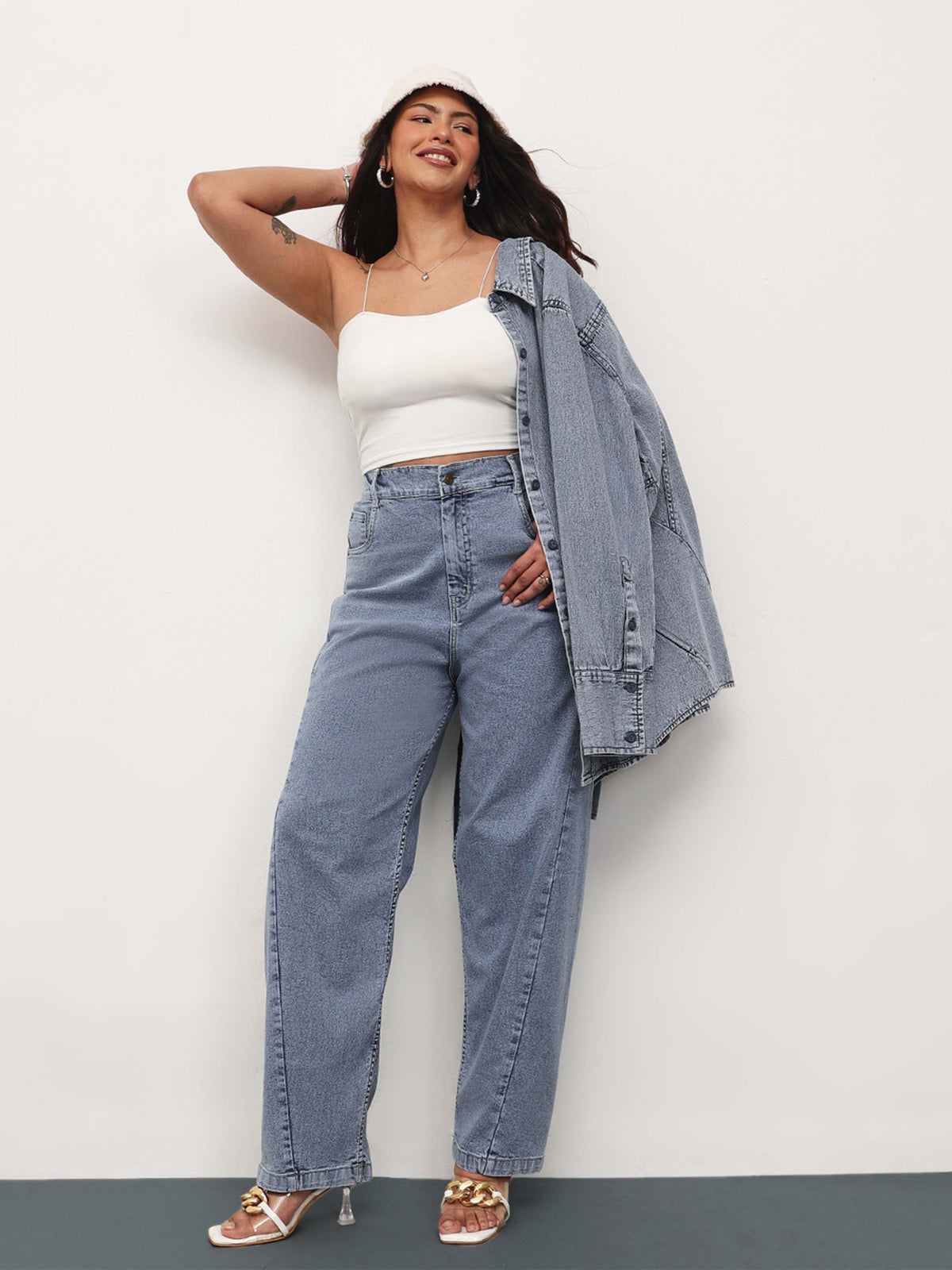 Blue Whisker Denim Side Seam Tapered Fit Jeans -SASSAFRAS Curve