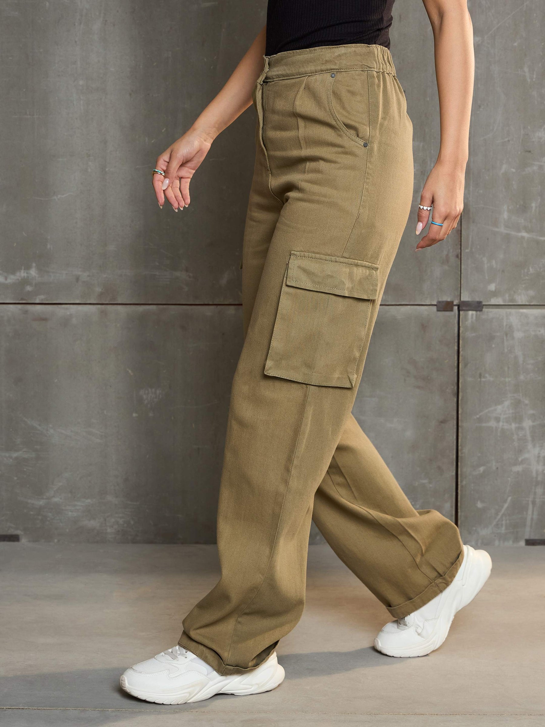 Brown Box Pockets Straight Cargo Pants-SASSAFRAS