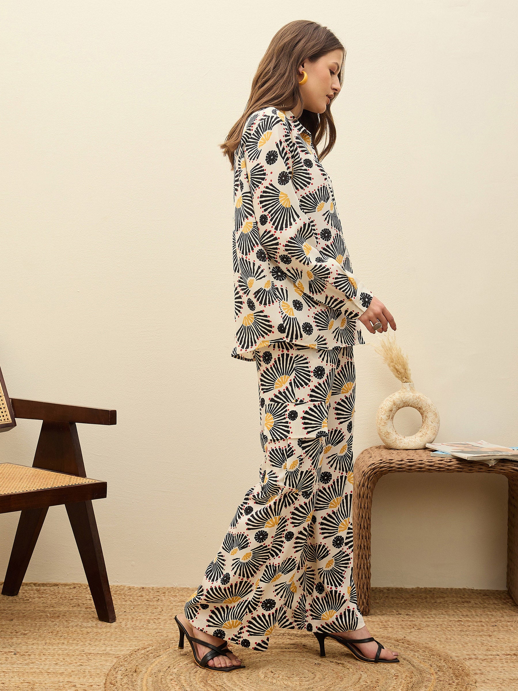 Beige Printed Oversize Shirt With Box Pocket Pants-SASSAFRAS