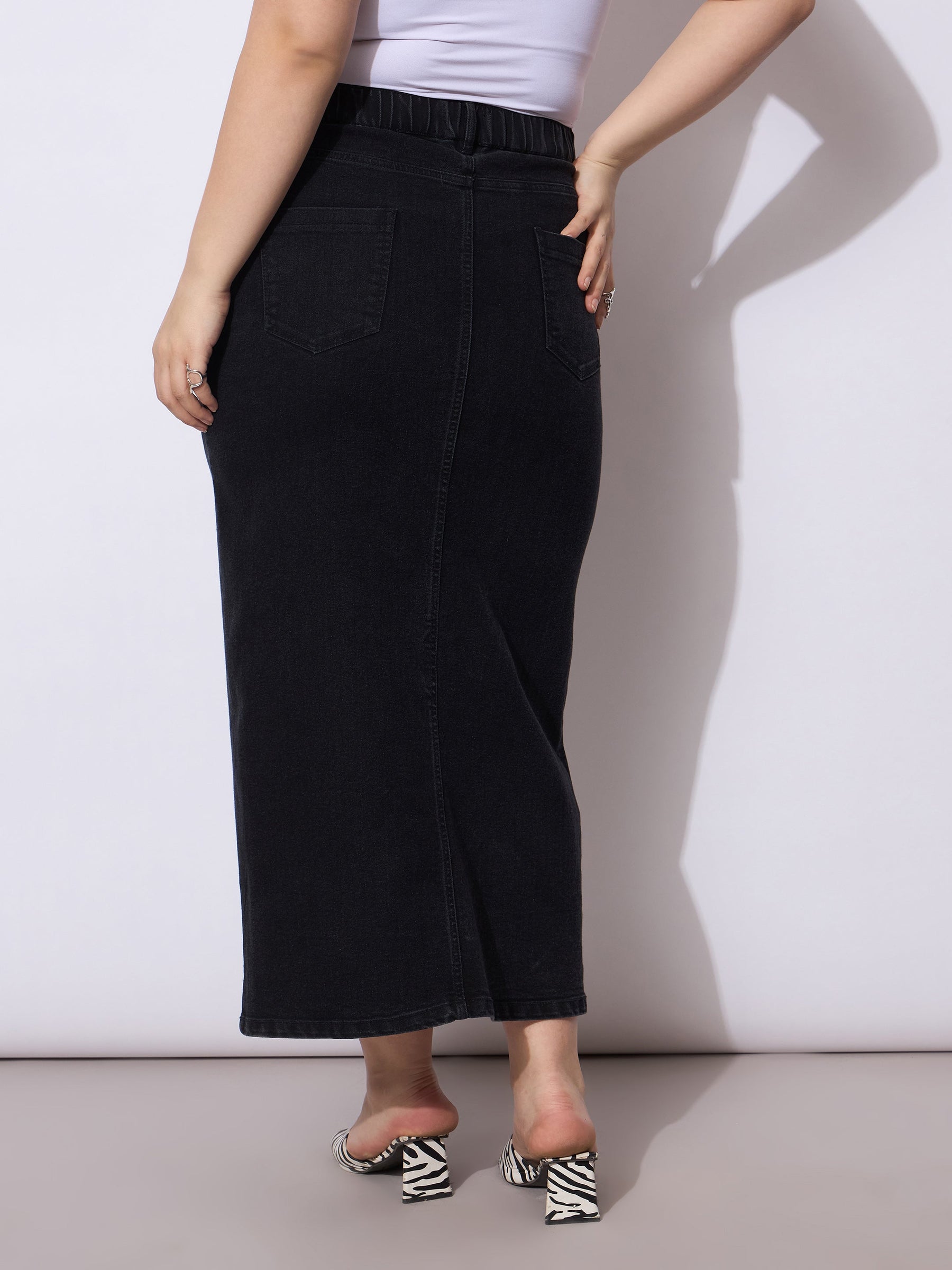 Black Wash Denim Front Slit Skirt-SASSAFRAS Curve