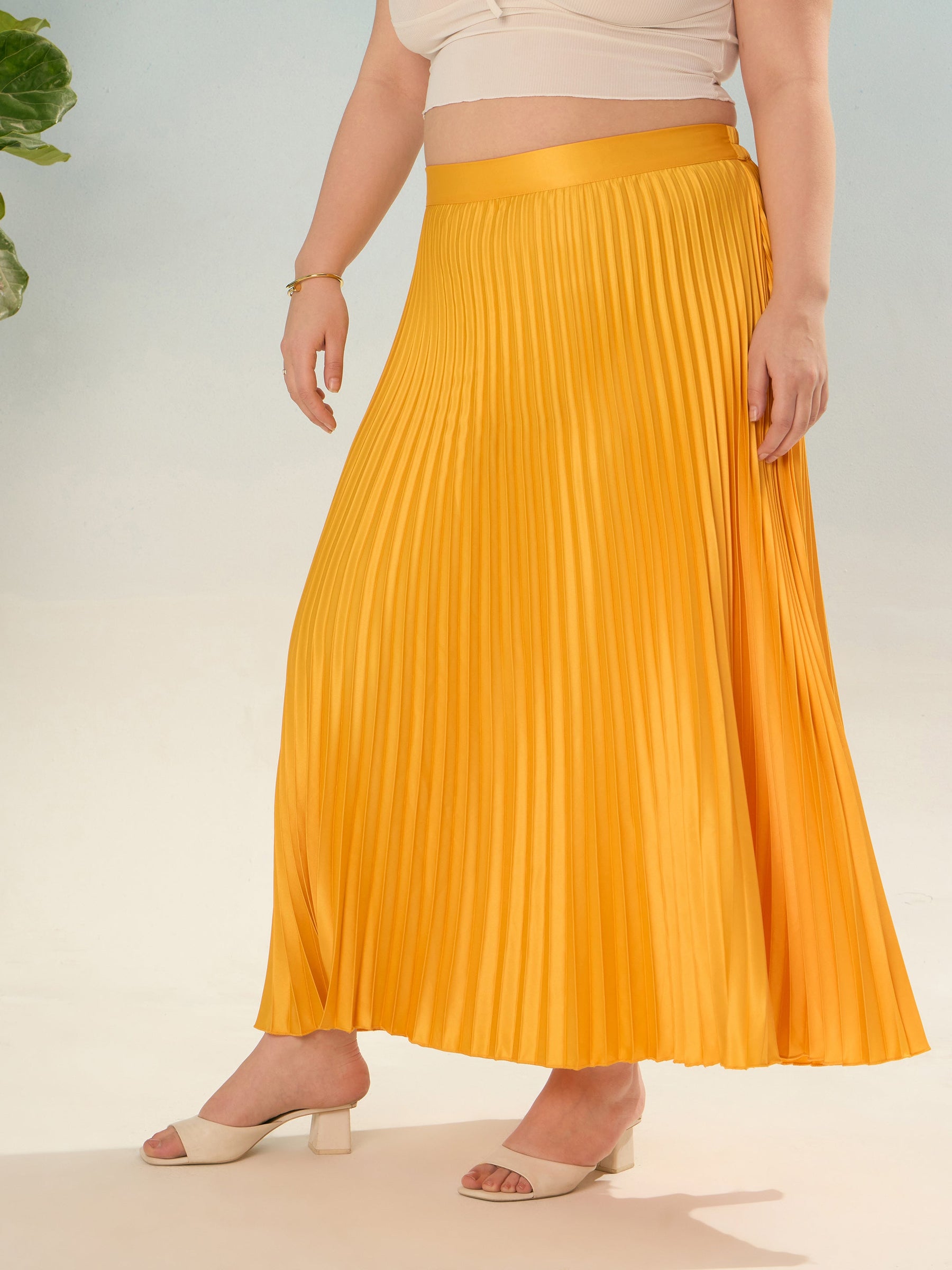 Mustard Accordion Pleated Skirt-SASSAFRAS Curve