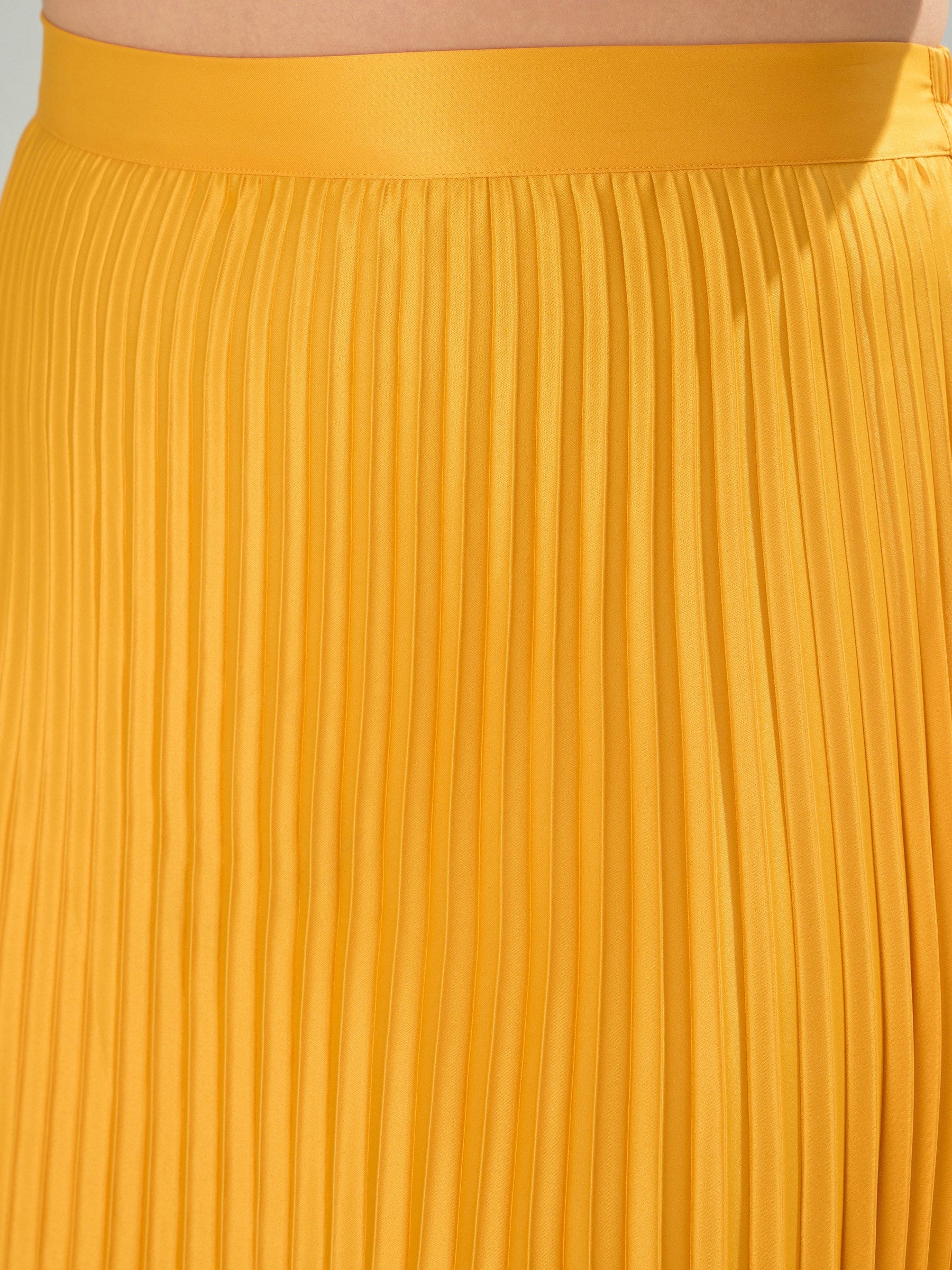 Mustard Accordion Pleated Skirt-SASSAFRAS Curve