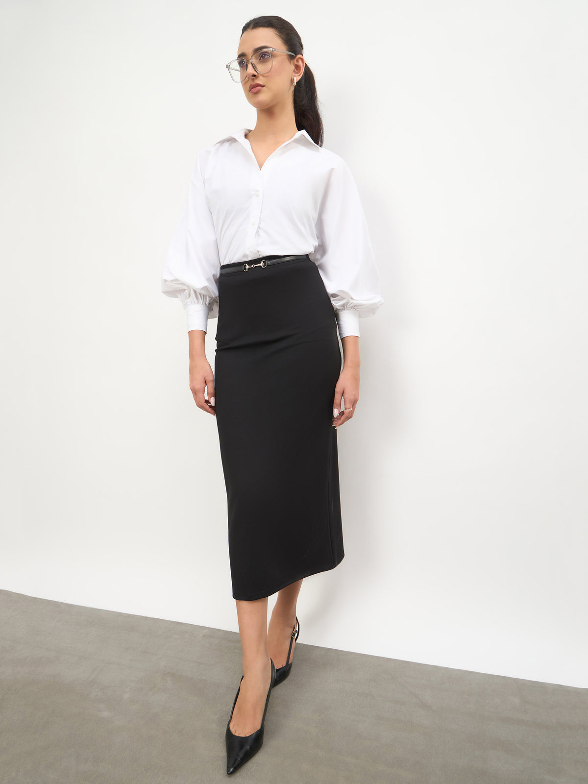 Black Front Metal Trim Back Slit Pencil Skirt -SASSAFRAS worklyf
