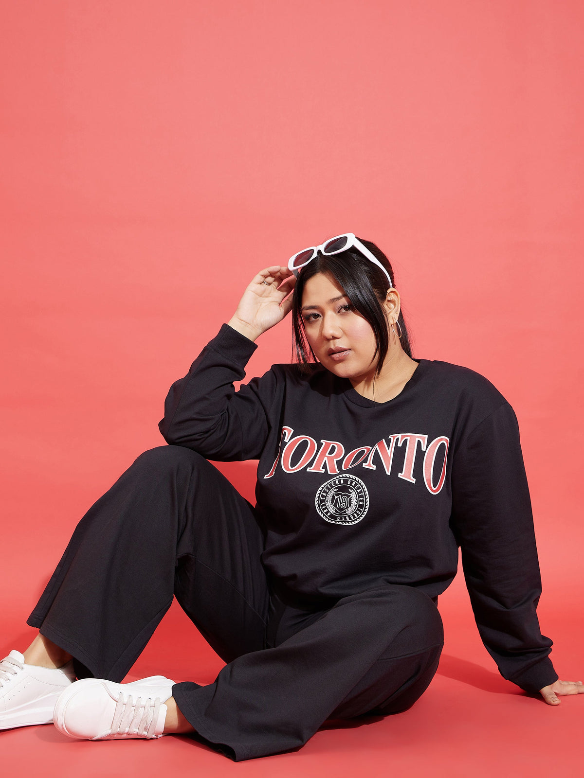 Black TORONTO Fleece Sweatshirt With Track Pants-SASSAFRAS Curve