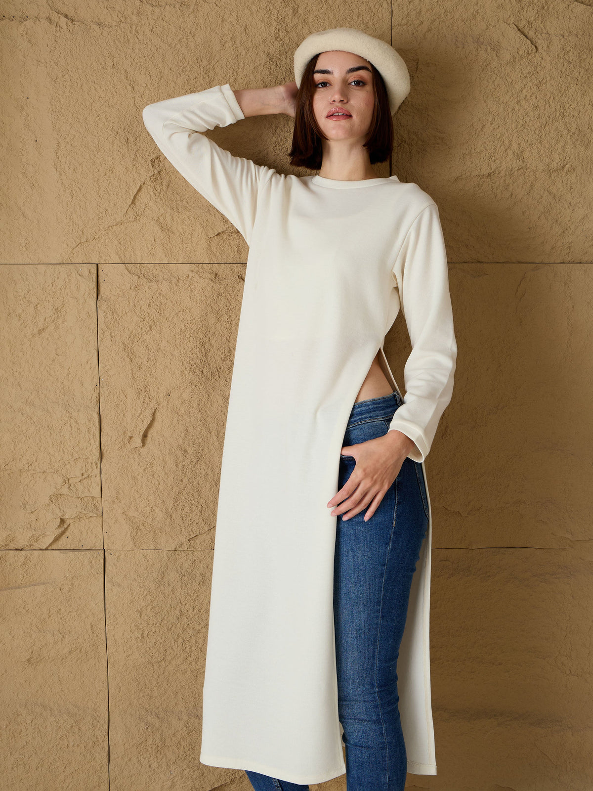 Off-White Round-Neck High Slit Sweater-SASSAFRAS