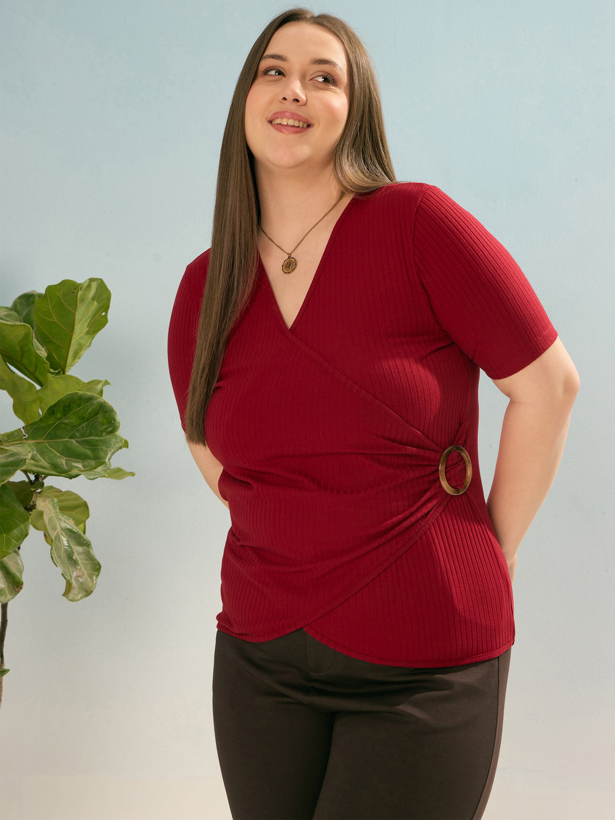 Maroon Rib Side Buckle Detail Top-SASSAFRAS Curve