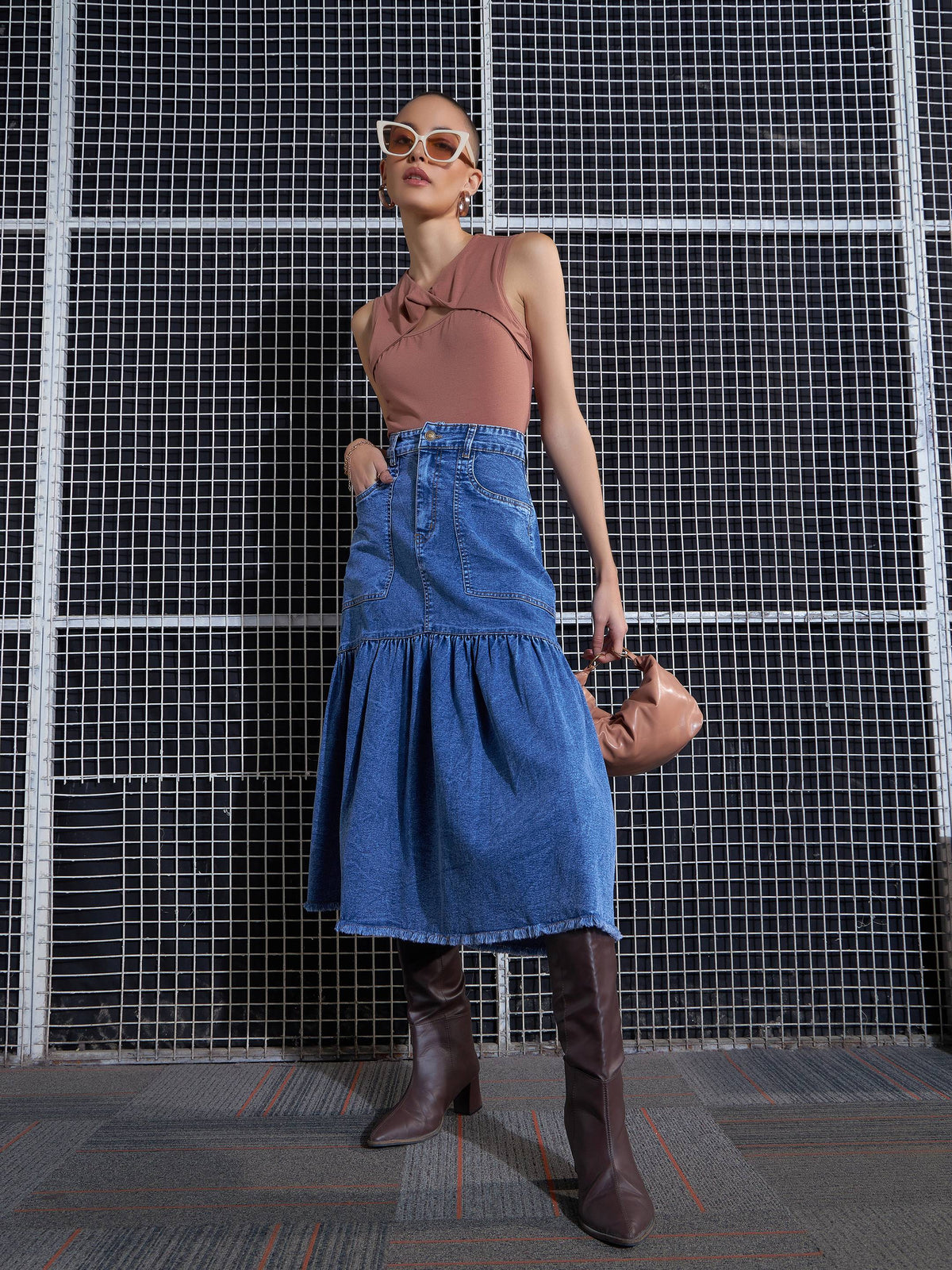 Brown Neck Twisted Top-SASSAFRAS