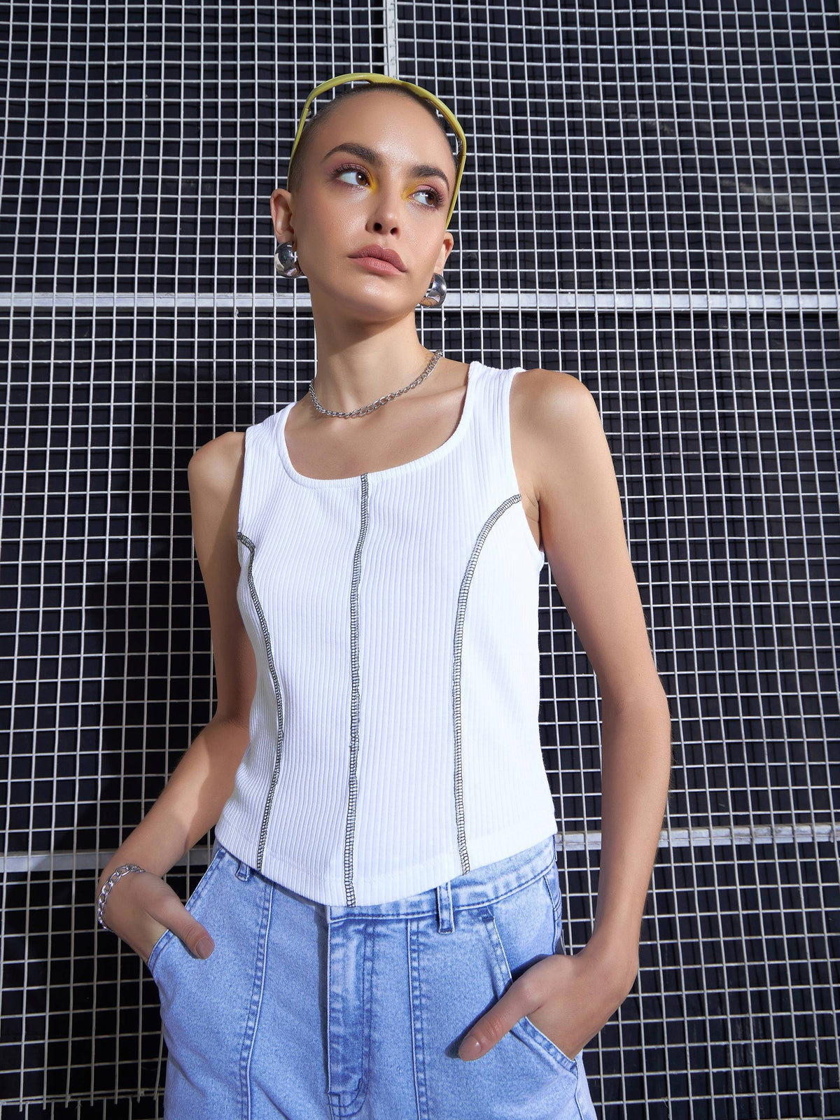 White Rib Contrast Stitch Crop Top-SASSAFRAS