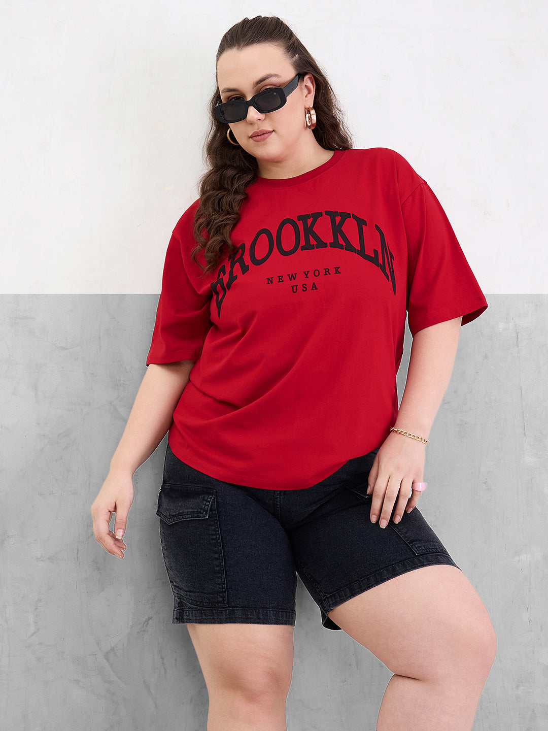 Red Graphic BROOKLYN Print T-Shirt-SASSAFRAS Curve