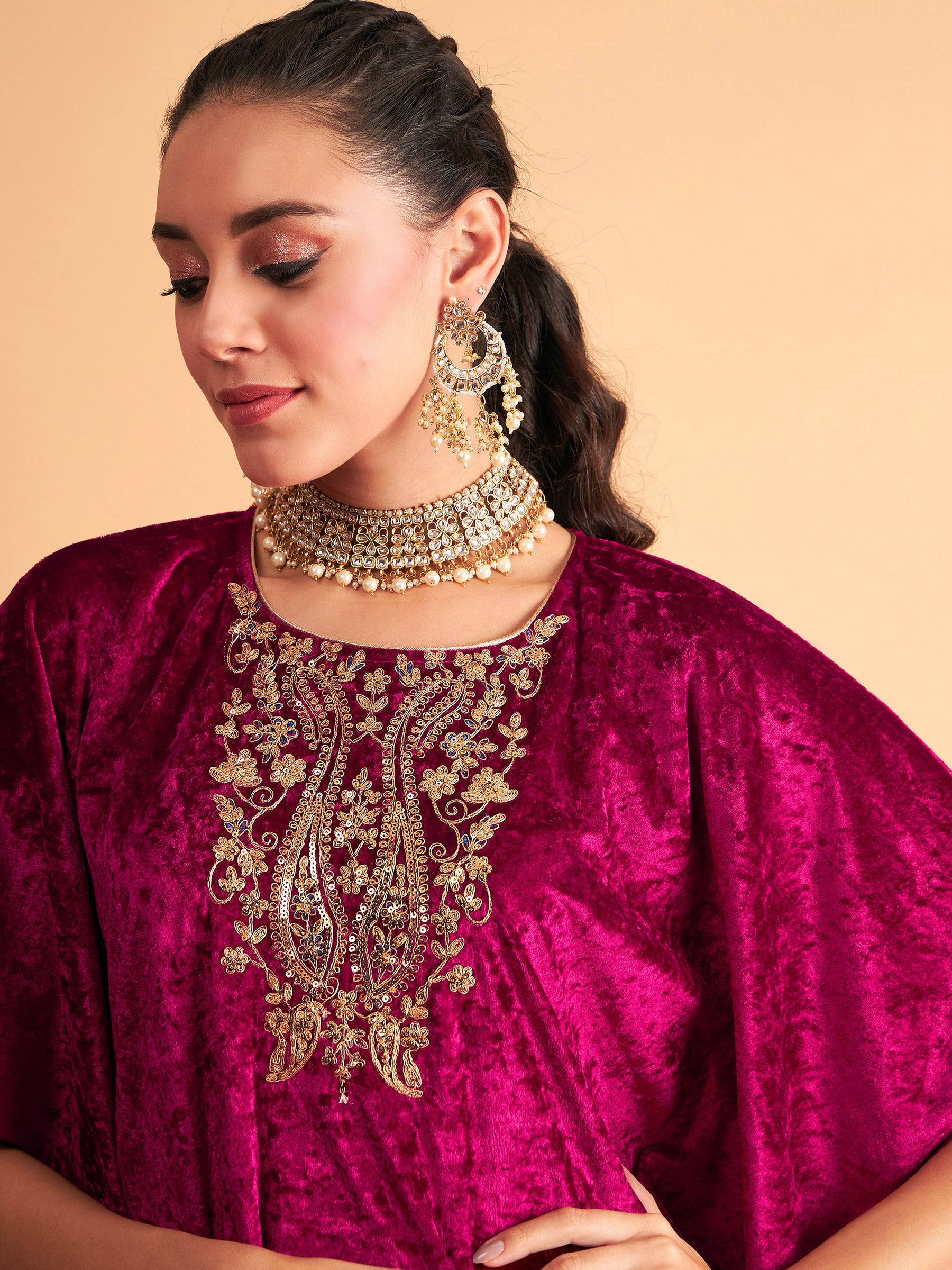 Women Fuchsia Velvet Kaftan Kurta