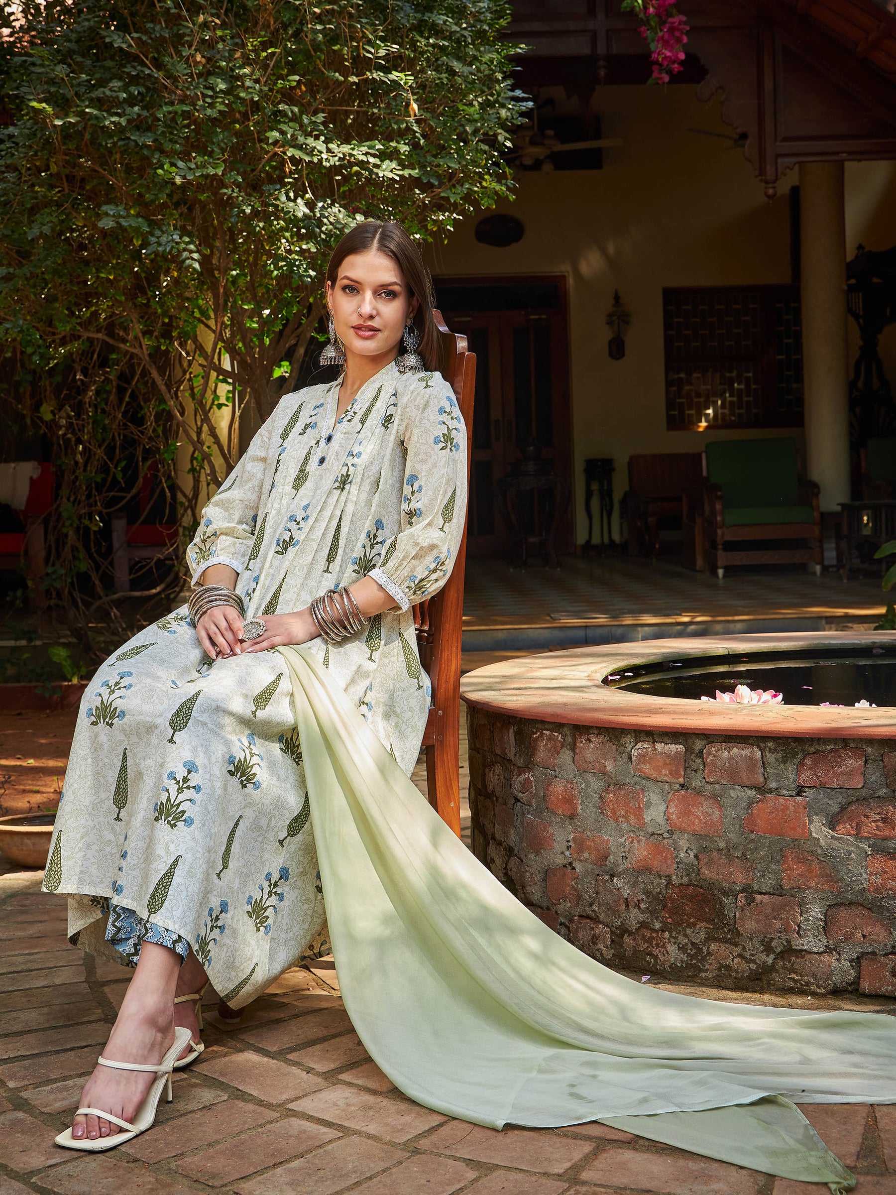 White Floral Cambric Kurta With Pencil Pants & Dupatta-Shae by SASSAFRAS