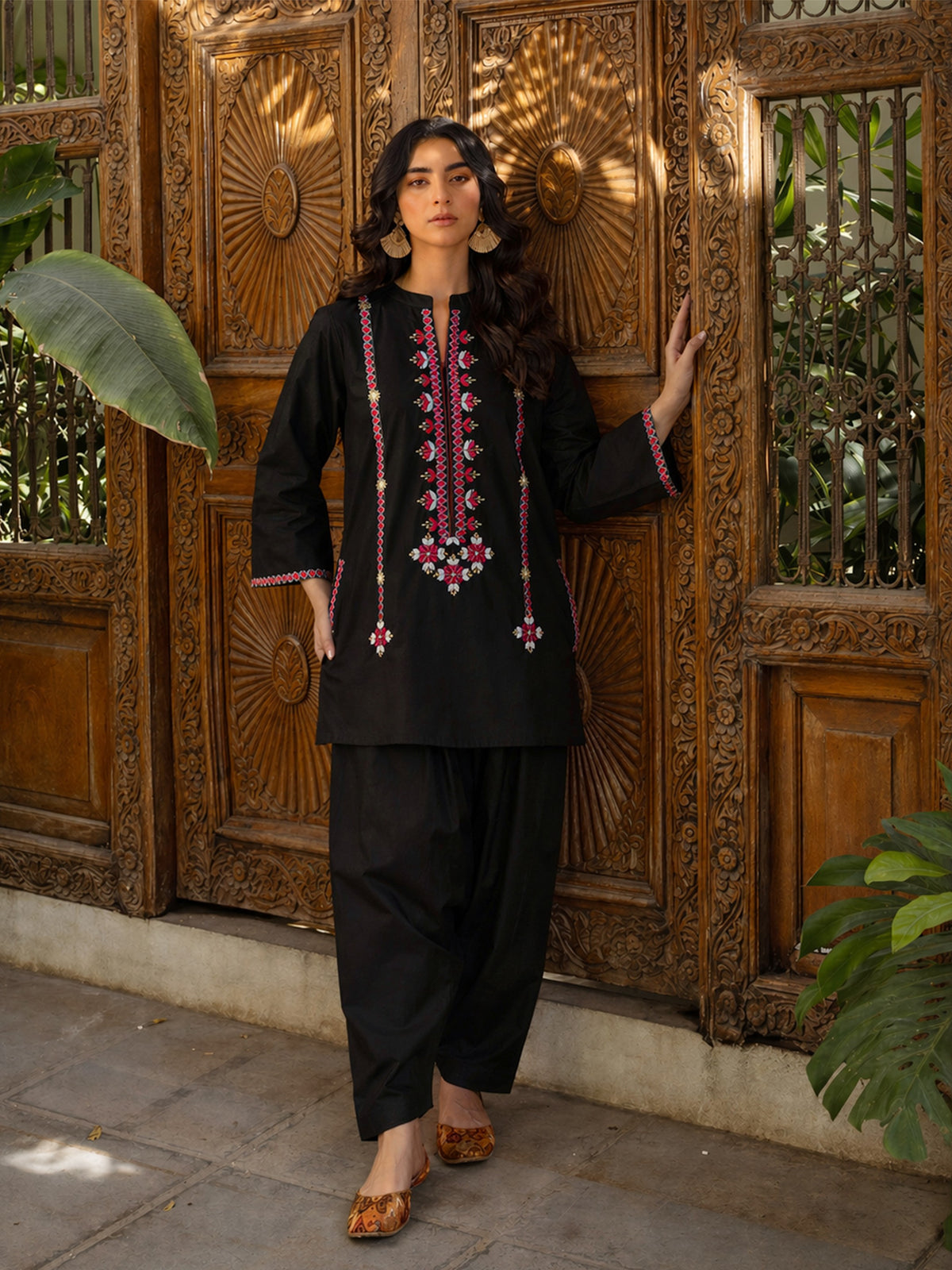 Black Embroidered Short Kurta With Farshi Salwar-Shae by SASSAFRAS