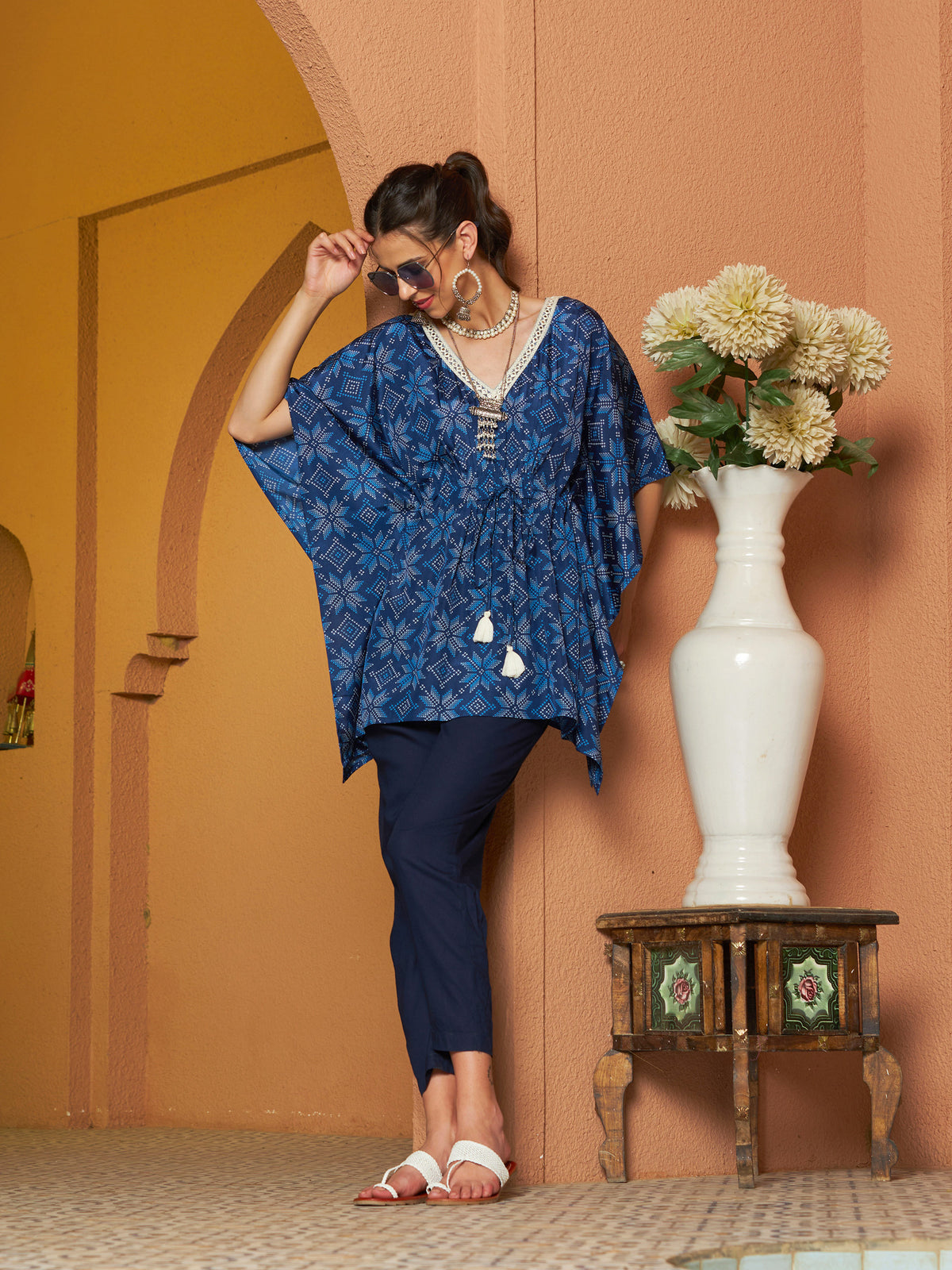 Women Blue Floral Short Kaftan Top