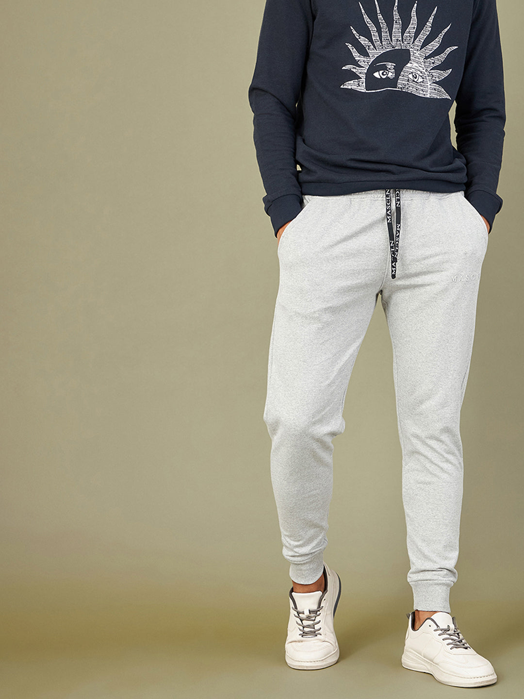 Shop Hollister Joggers for Men up to 40% Off