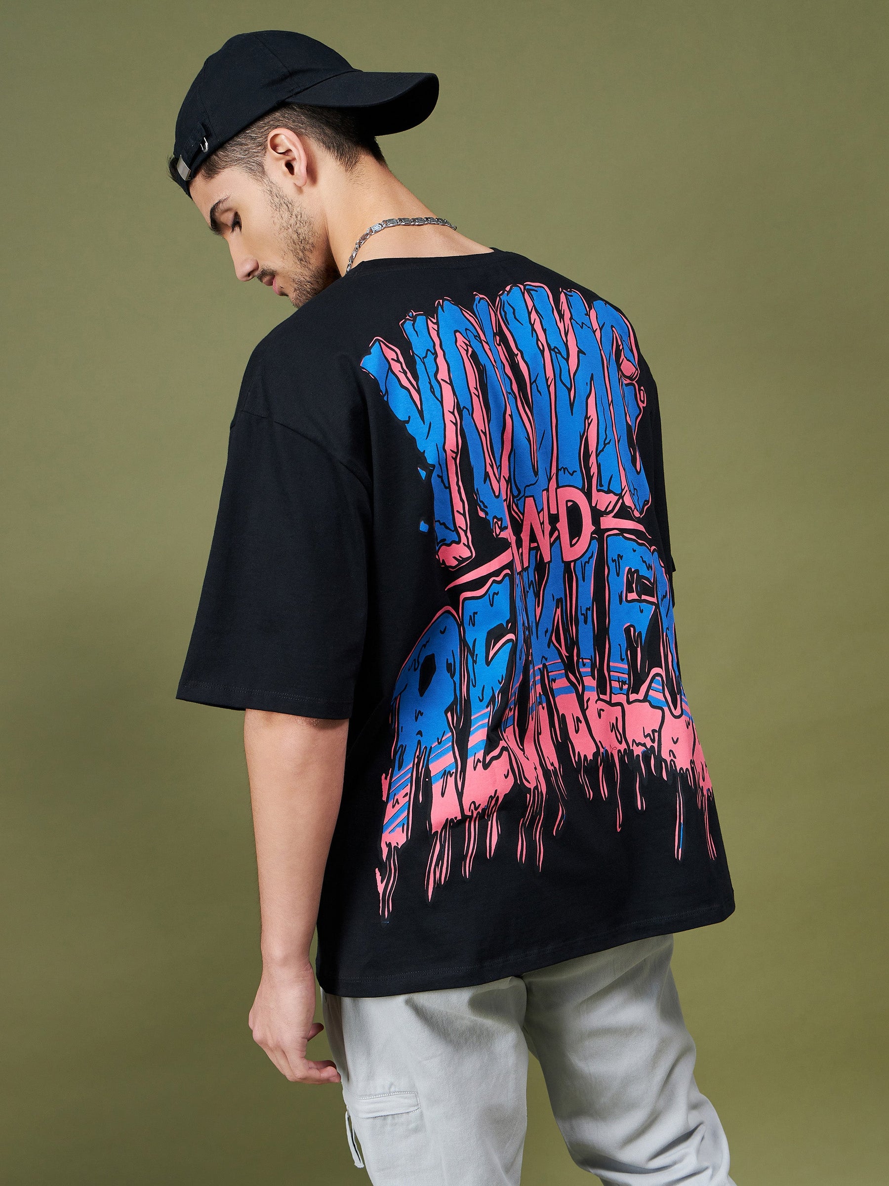 Unisex Black YOUNG & RECKLESS Oversized T-Shirt-MASCLN SASSAFRAS