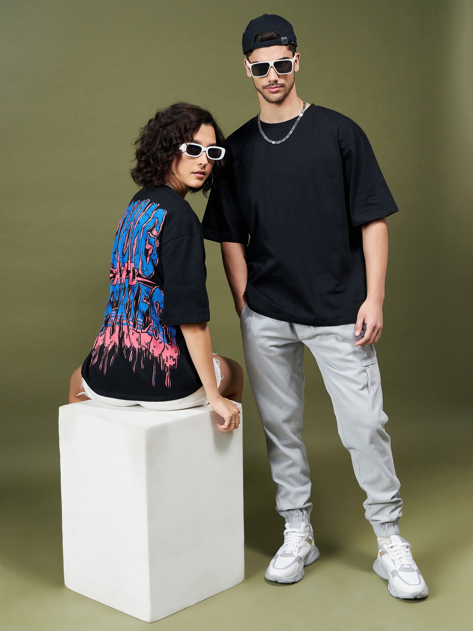 Unisex Black YOUNG & RECKLESS Oversized T-Shirt-MASCLN SASSAFRAS