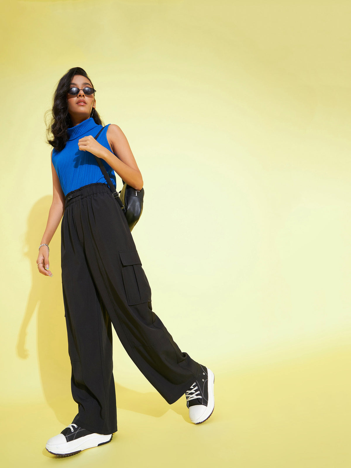 Black Side Pockets Parachute Cargos-Noh.Voh