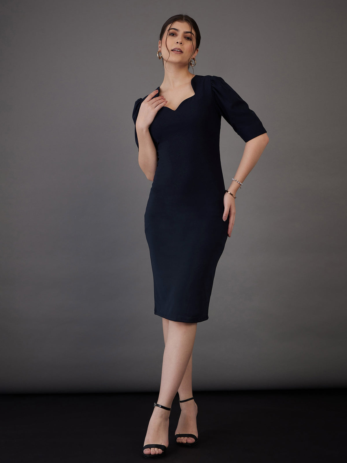 Navy Sweetheart Neck Bodycon Midi Dress-SASSAFRAS worklyf