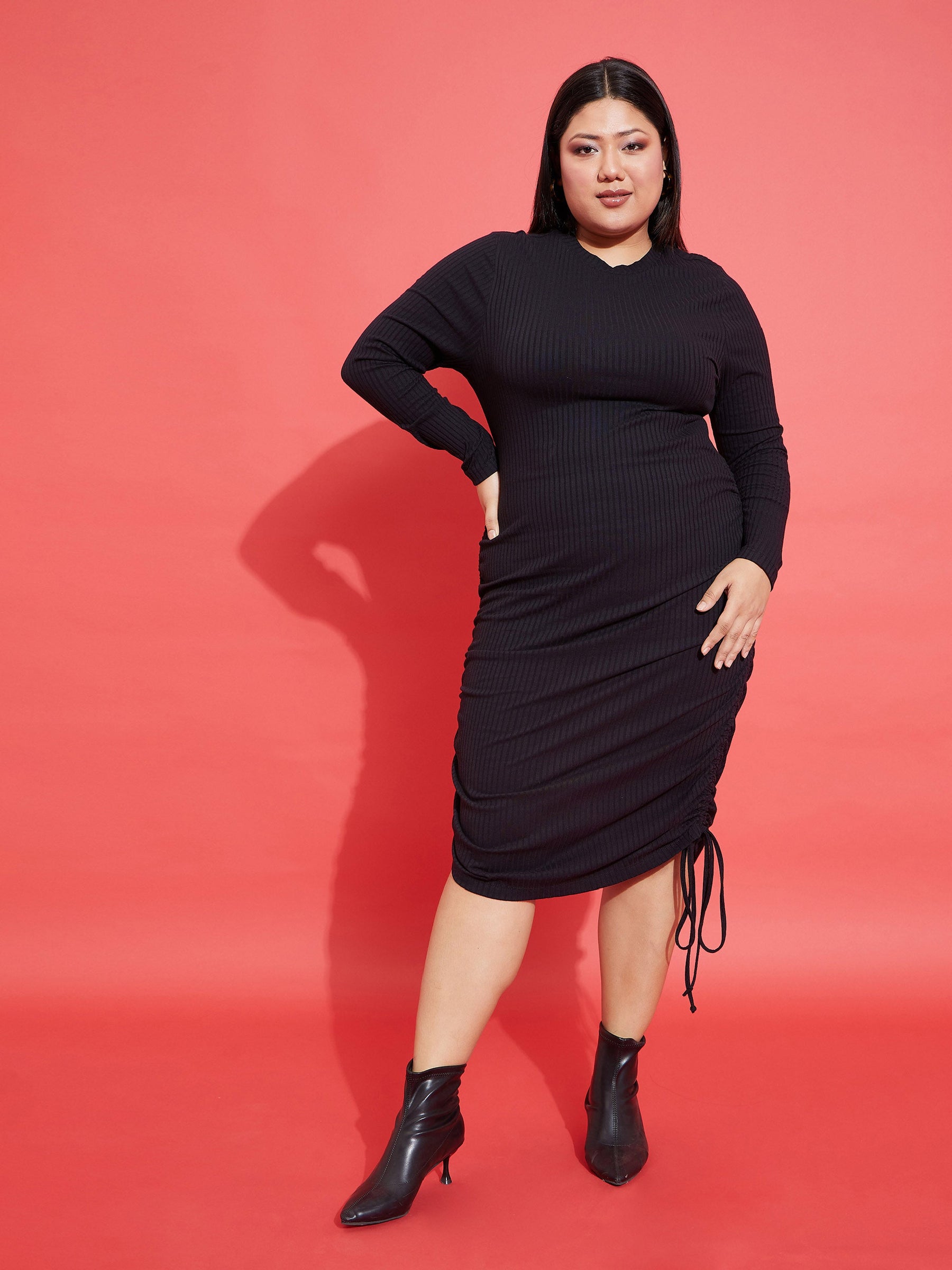 Black Rib Side Ruching Bodycon Dress-SASSAFRAS Curve