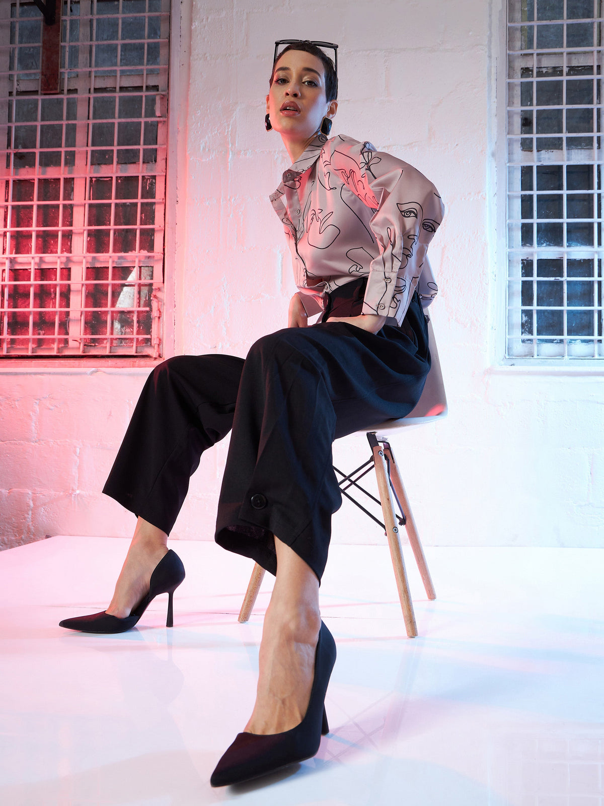 Black Button Hem Darted Balloon Pants-SASSAFRAS