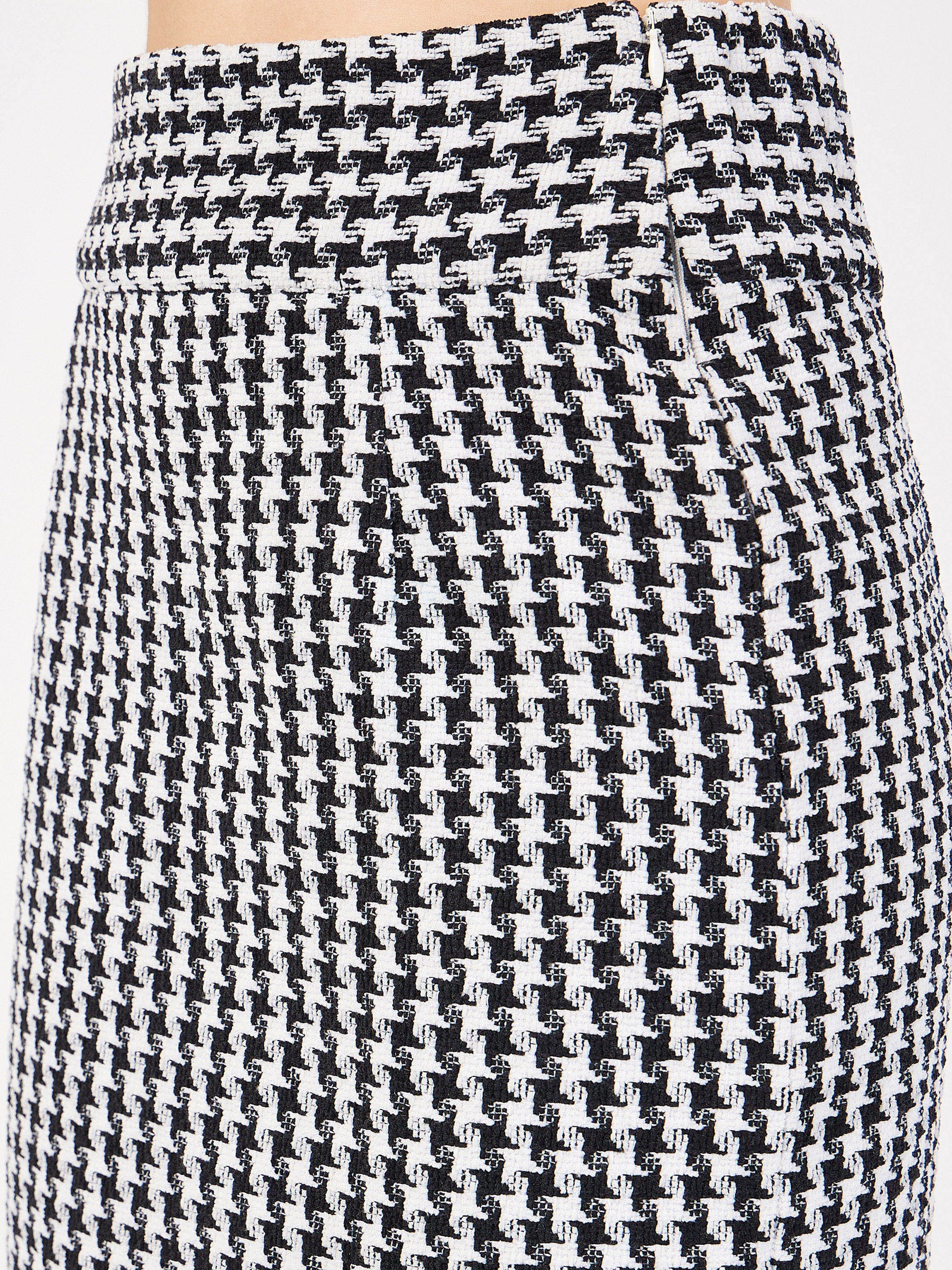 Black Geometrical Jacquard Tweed Pencil Skirt-SASSAFRAS