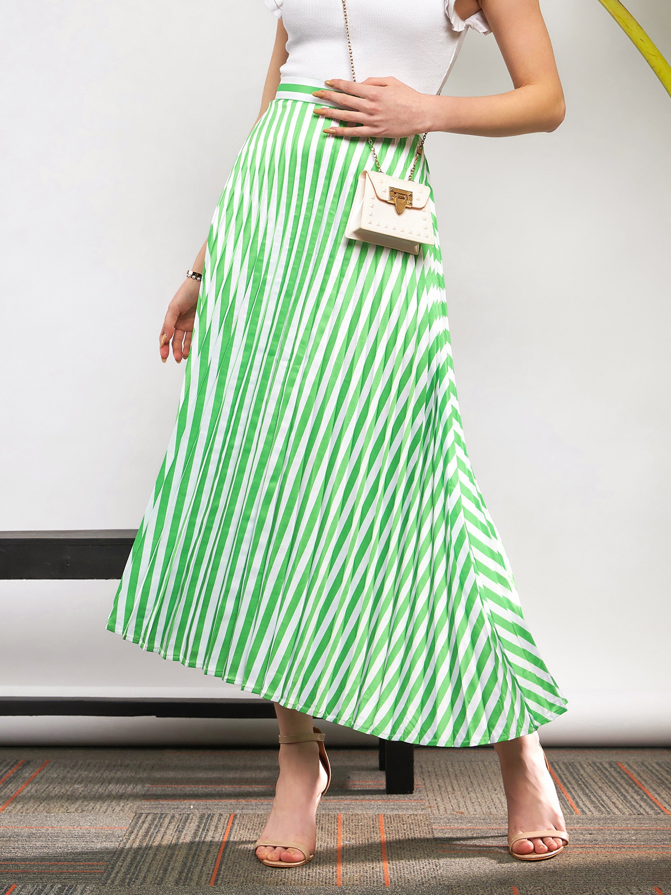 新品タグ付】Side accordion line pleated skirt