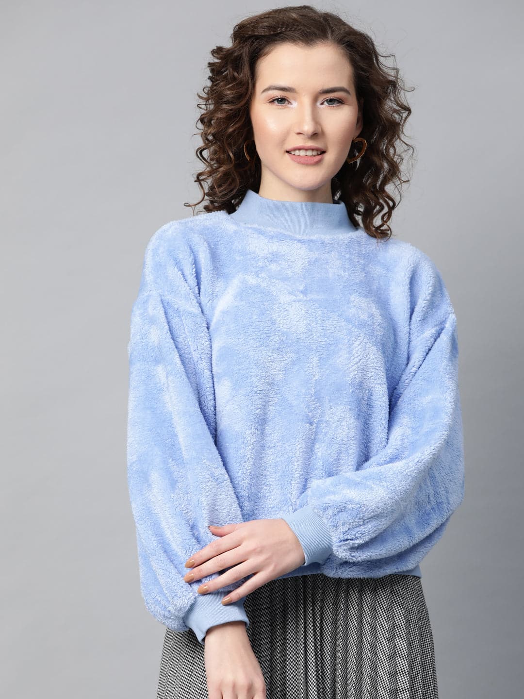 Buy Women Blue Balloon Sleeve Faux Fur Sweatshirt Online At Best Price Sassafras.in