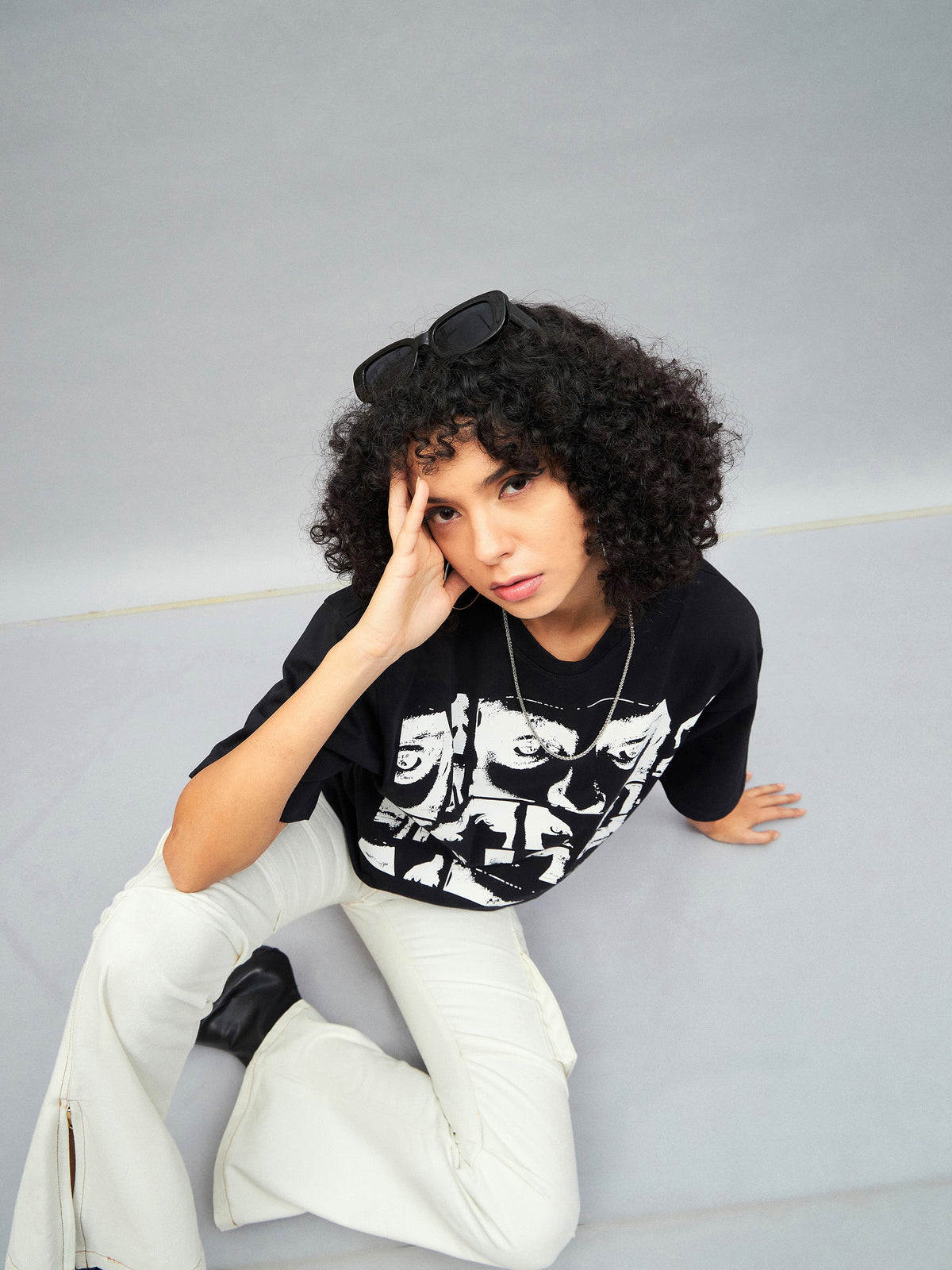 Black Retro Photographic Print Oversized T-shirt-SASSAFRAS