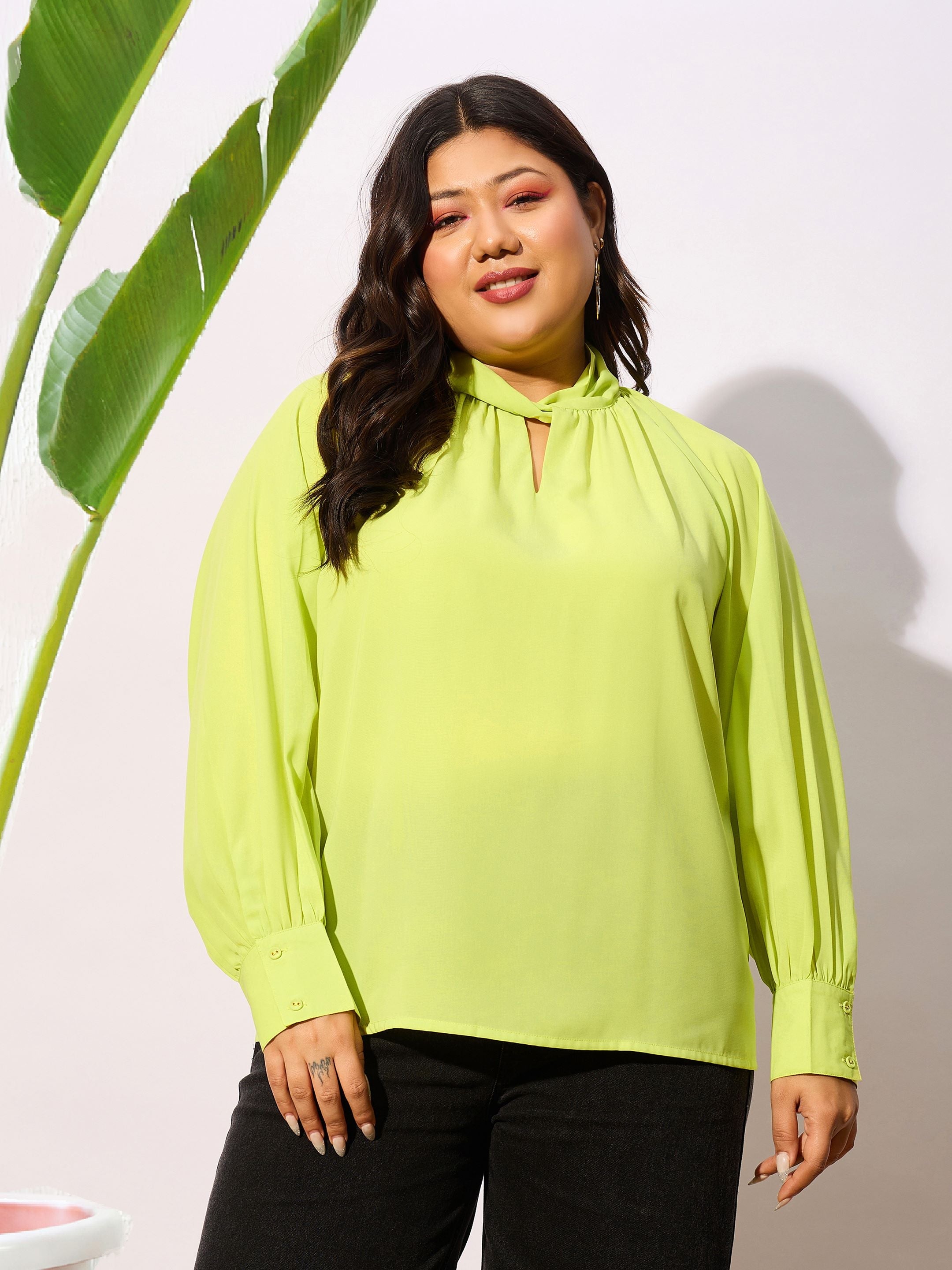 LAFTY LIE 売れ筋商品|||ラフティ ライ Tシャツ トップス レディース Tops Green LAFTY LIE ラフティ ライ Tシャツ トップス レディース Tops