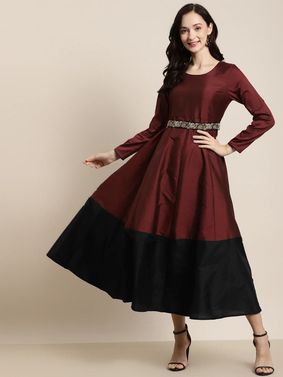 Buy Maroon Contrast Border Embroidered-Belt Anarkali Maxi Online