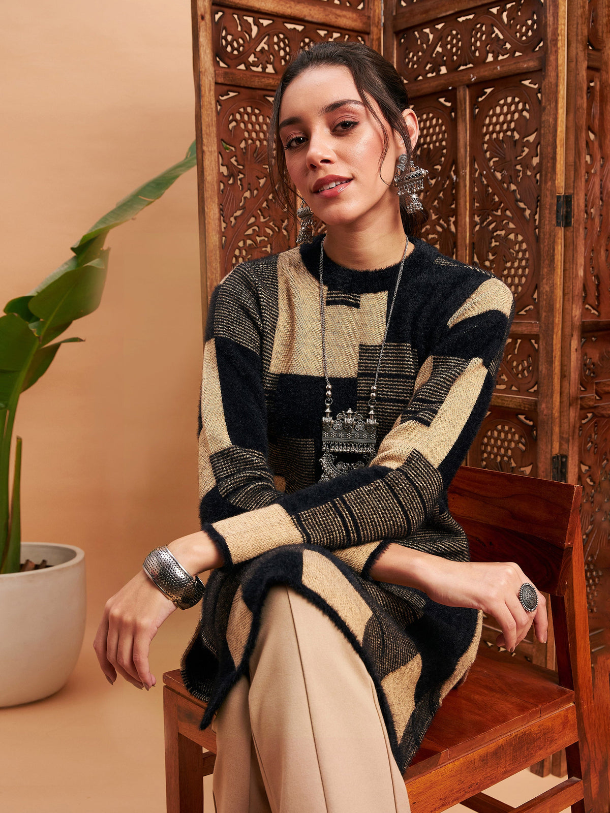 Black & Beige Hair Wool Straight Kurta-Shae by SASSAFRAS