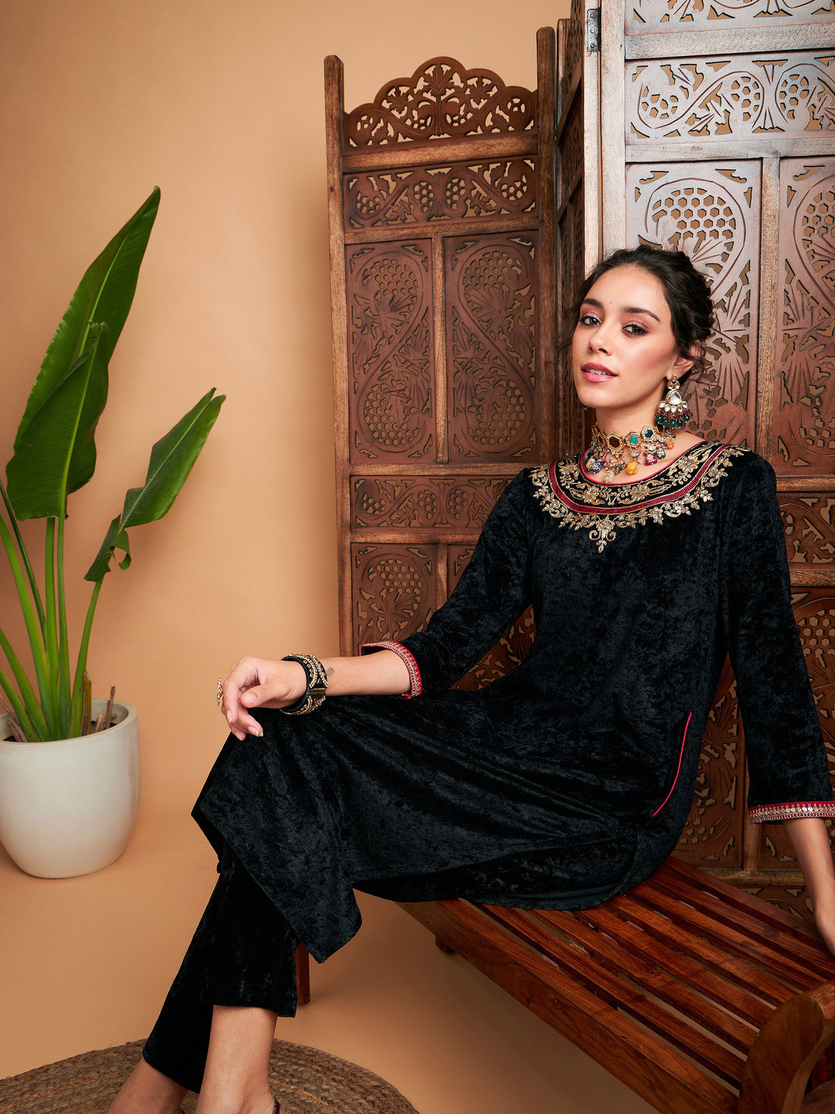 Black Velvet Side Pocket Embroidered Straight Kurta-Shae by SASSAFRAS