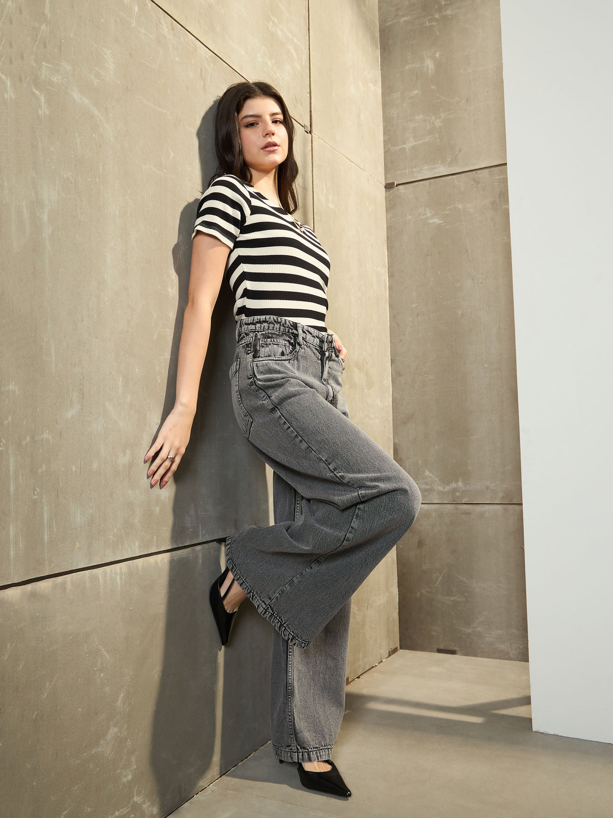 Grey Low Waist Wide Leg Jeans -SASSAFRAS