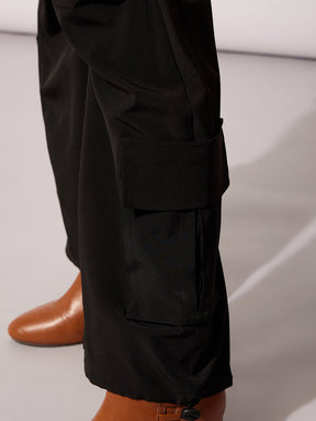 Black Parachute Multi Pockets Cargos-SASSAFRAS