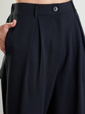 Black High-Rise Front Pleated Korean Pants-SASSAFRAS worklyf