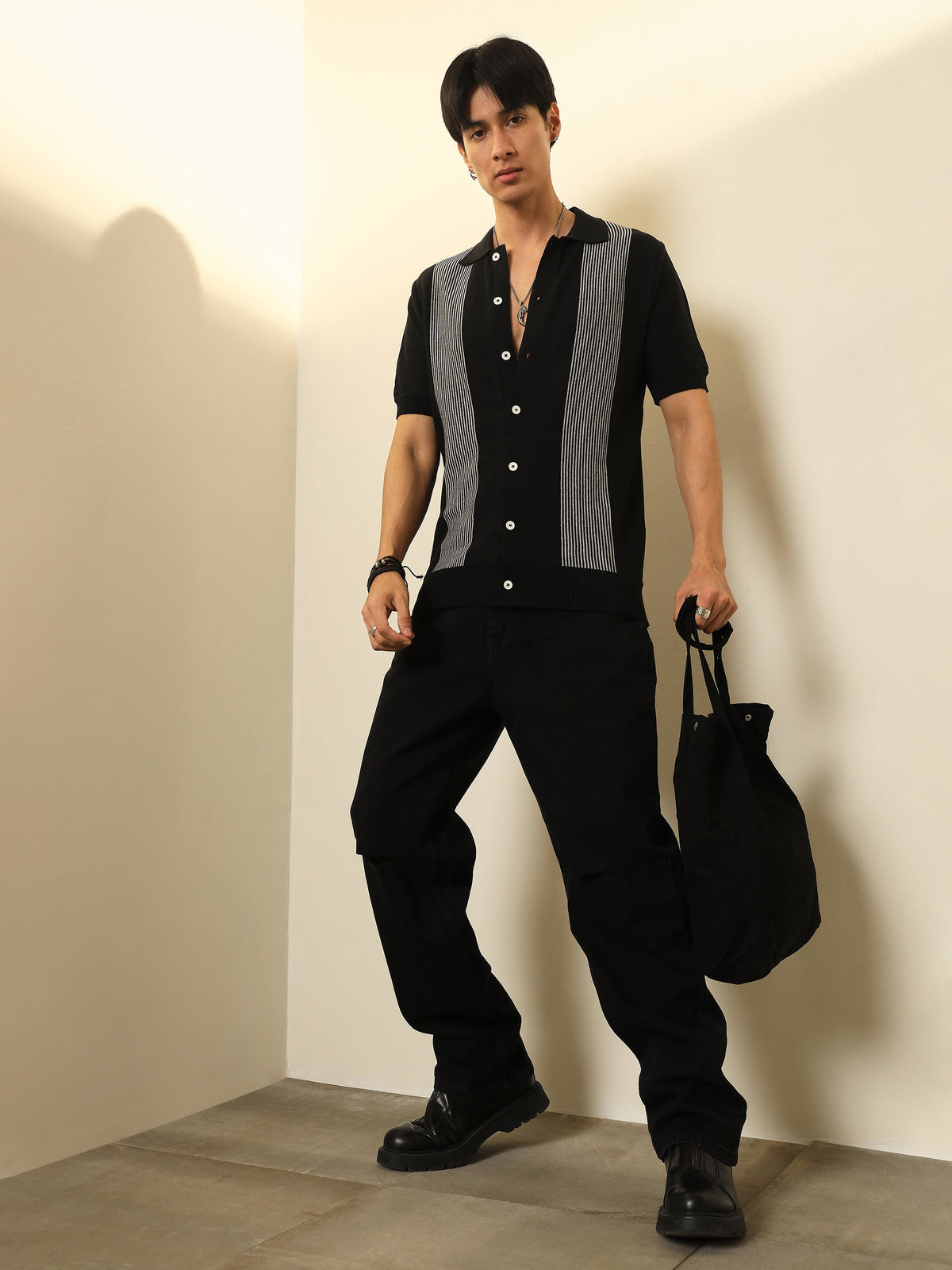 Black Knee Slit Relax Fit Jeans-MASCLN SASSAFRAS