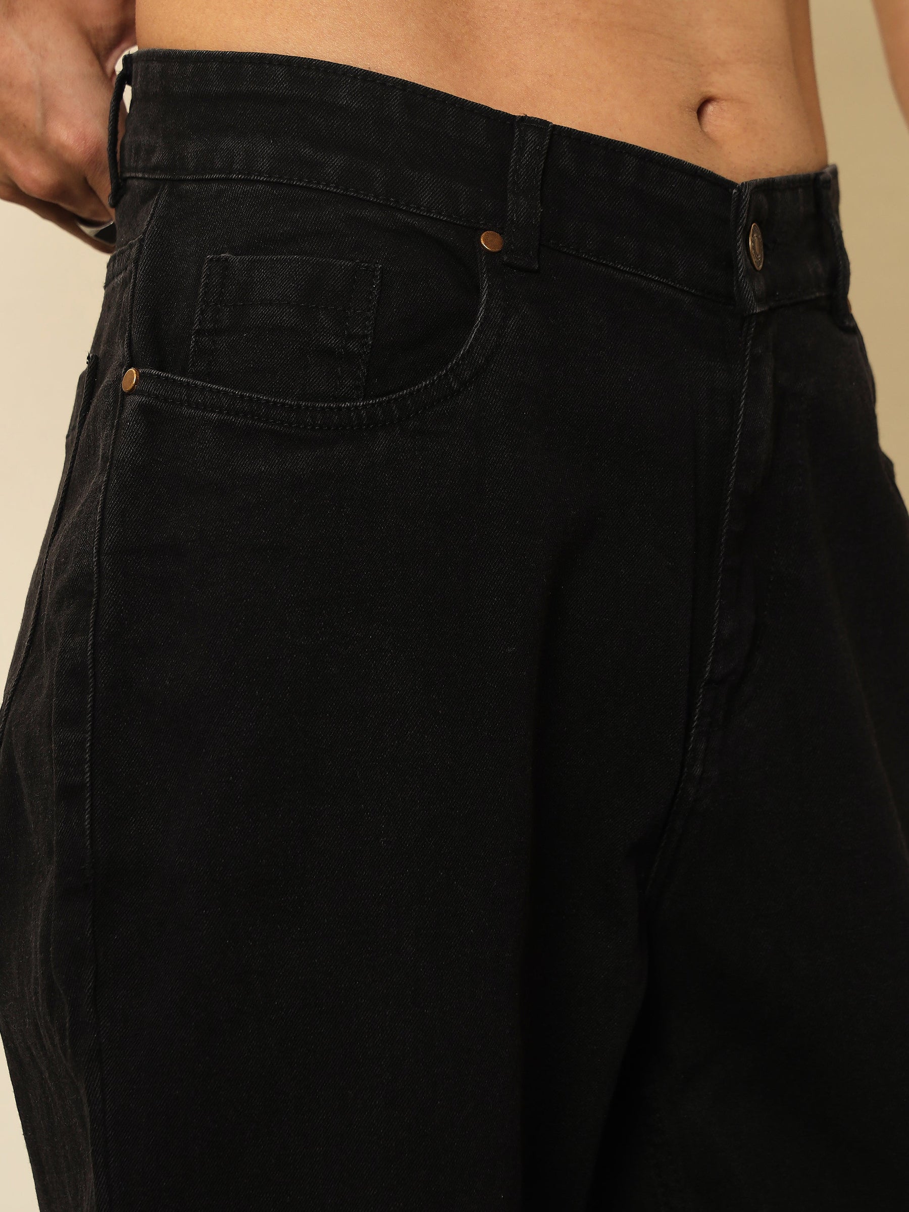 Black Knee Slit Relax Fit Jeans-MASCLN SASSAFRAS