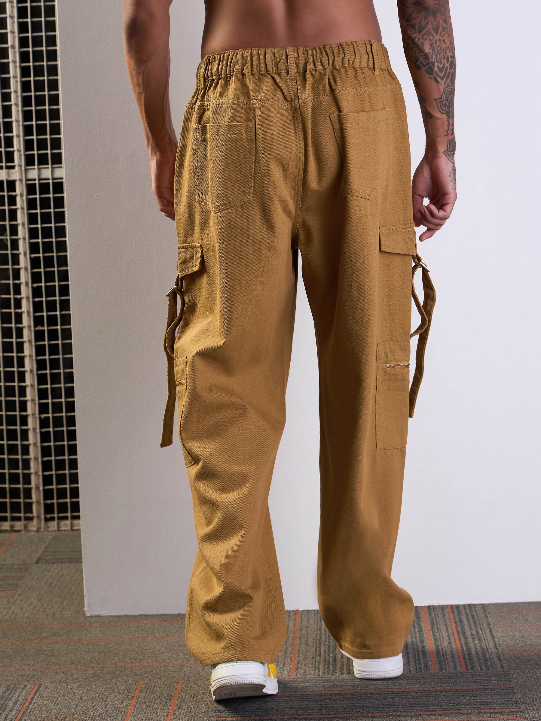 Men Tan Brown Side Pocket Baggy Cargo Jeans - Main Image