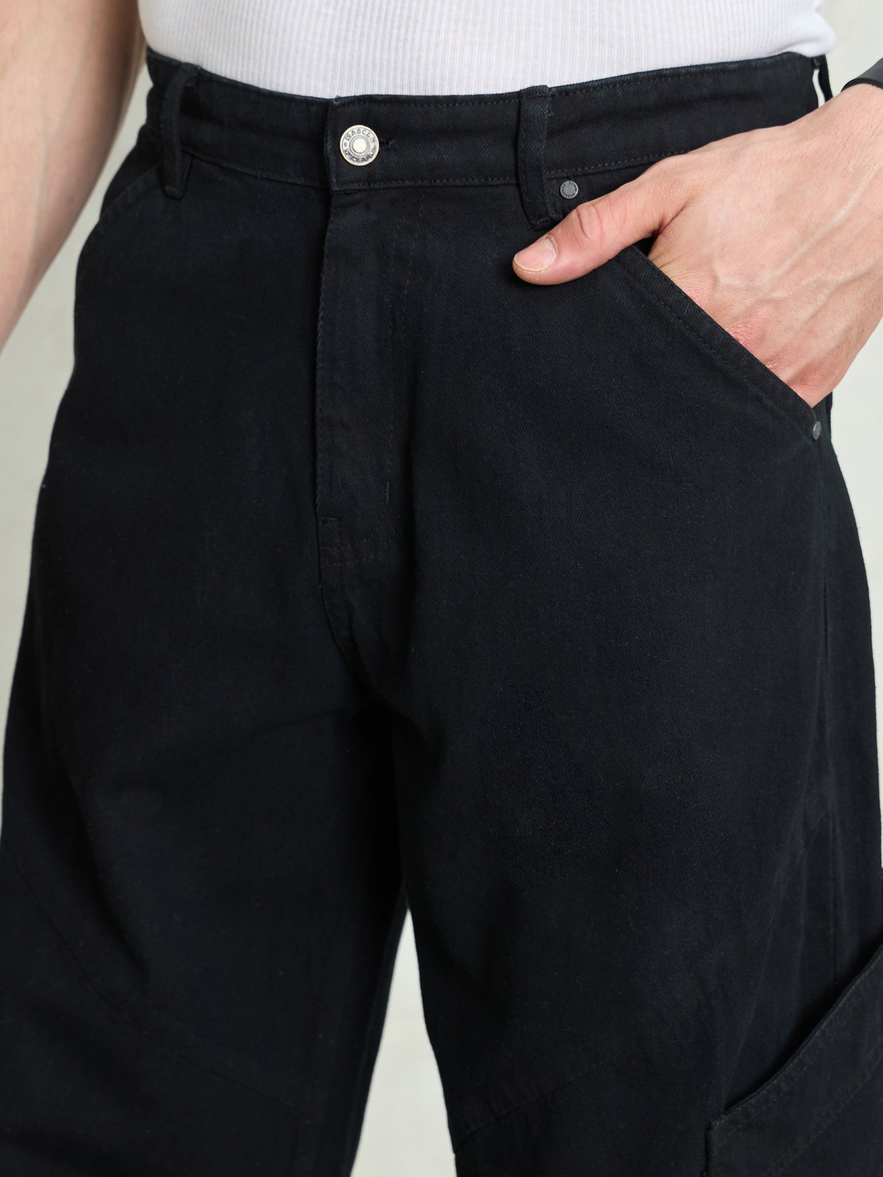 Black Big Cargo Pockets Wide Leg Jeans-MASCLN SASSAFRAS