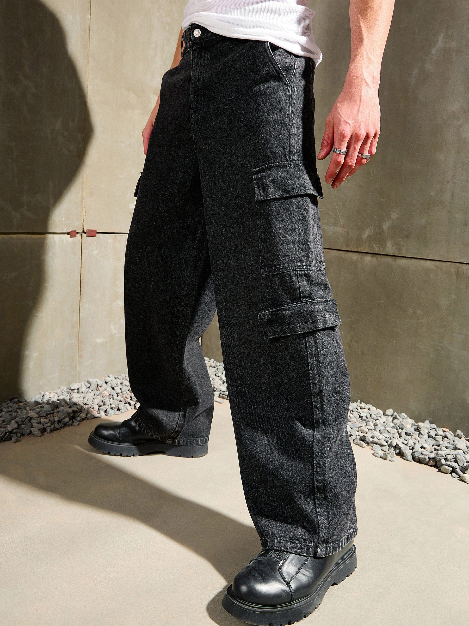 Black Wash Wide Leg Cargo Jeans-MASCLN SASSAFRAS
